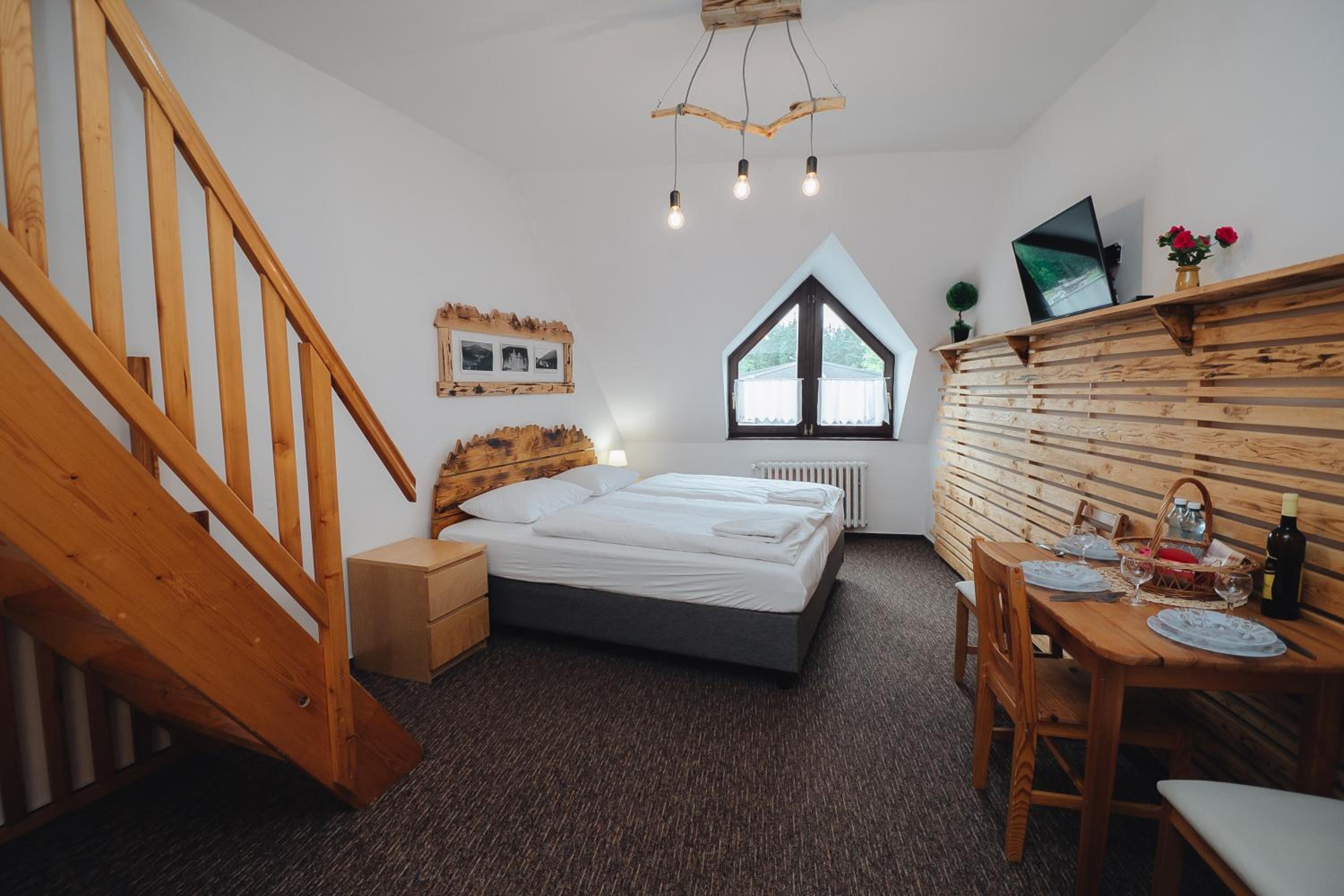 Pension Mona