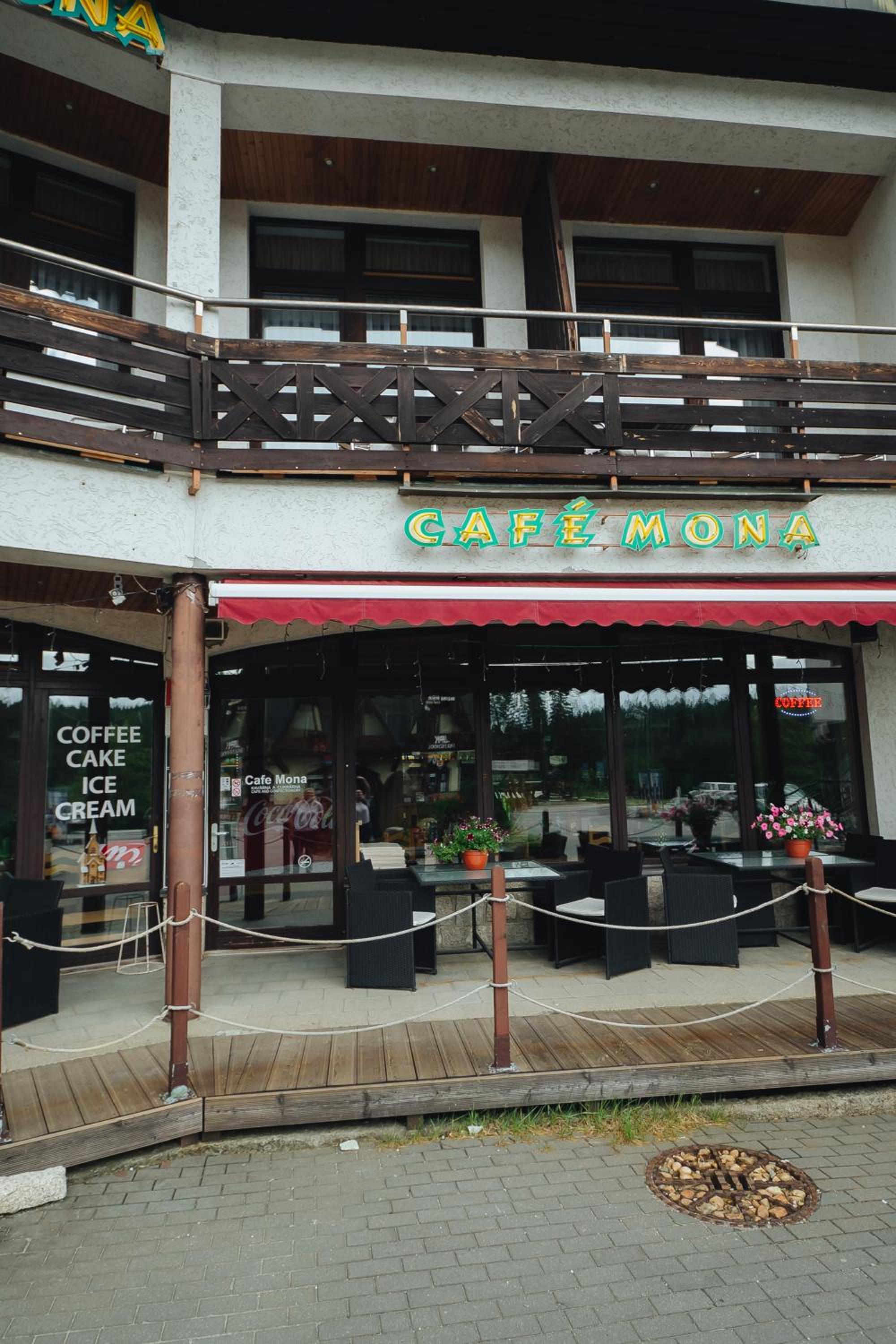 Pension Mona