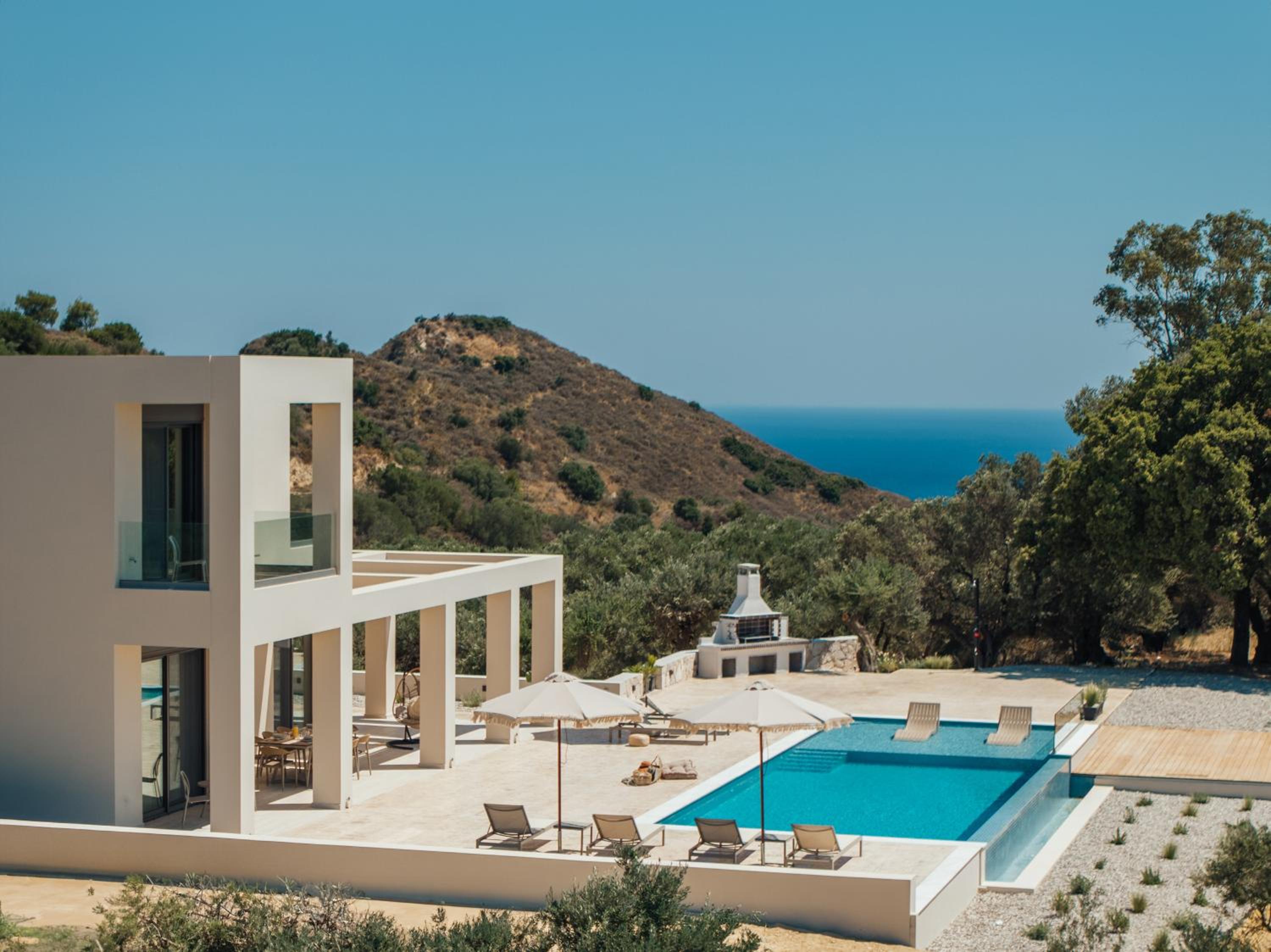 Euphoria Hill Villa, By TK Premium Stays photo 3