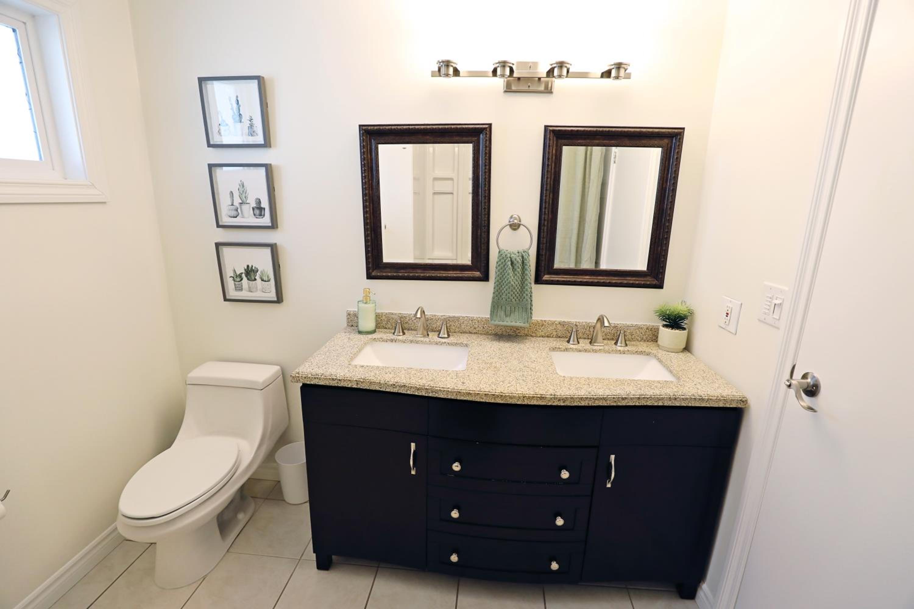 Family Pet Friendly AC Disney Near WEM