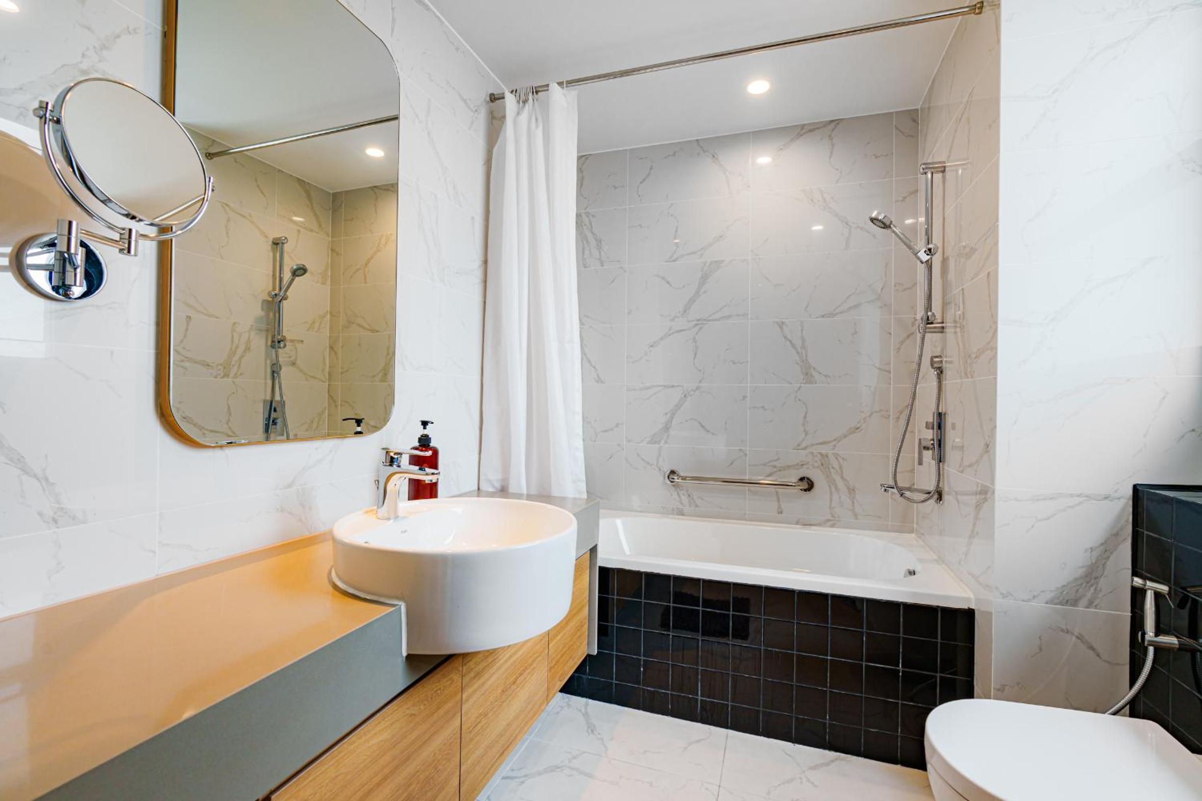 Urban Oasis 3 Bedroom 2 Bathroom in the heart of Saigon