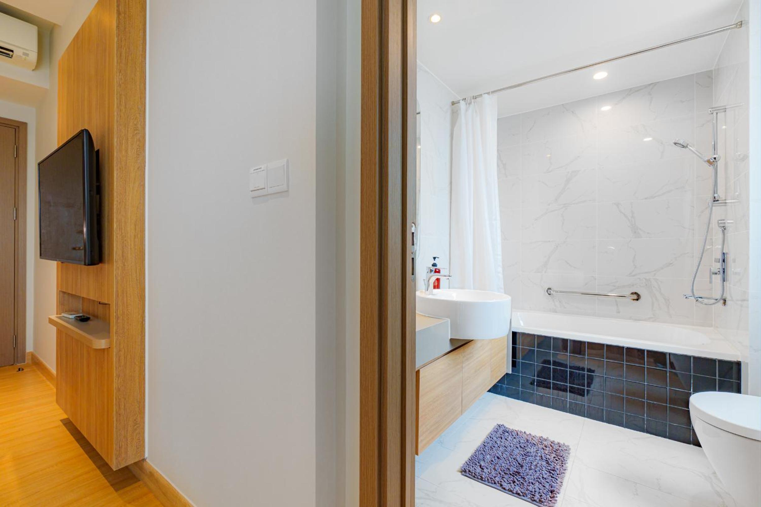 Urban Oasis 3 Bedroom 2 Bathroom in the heart of Saigon