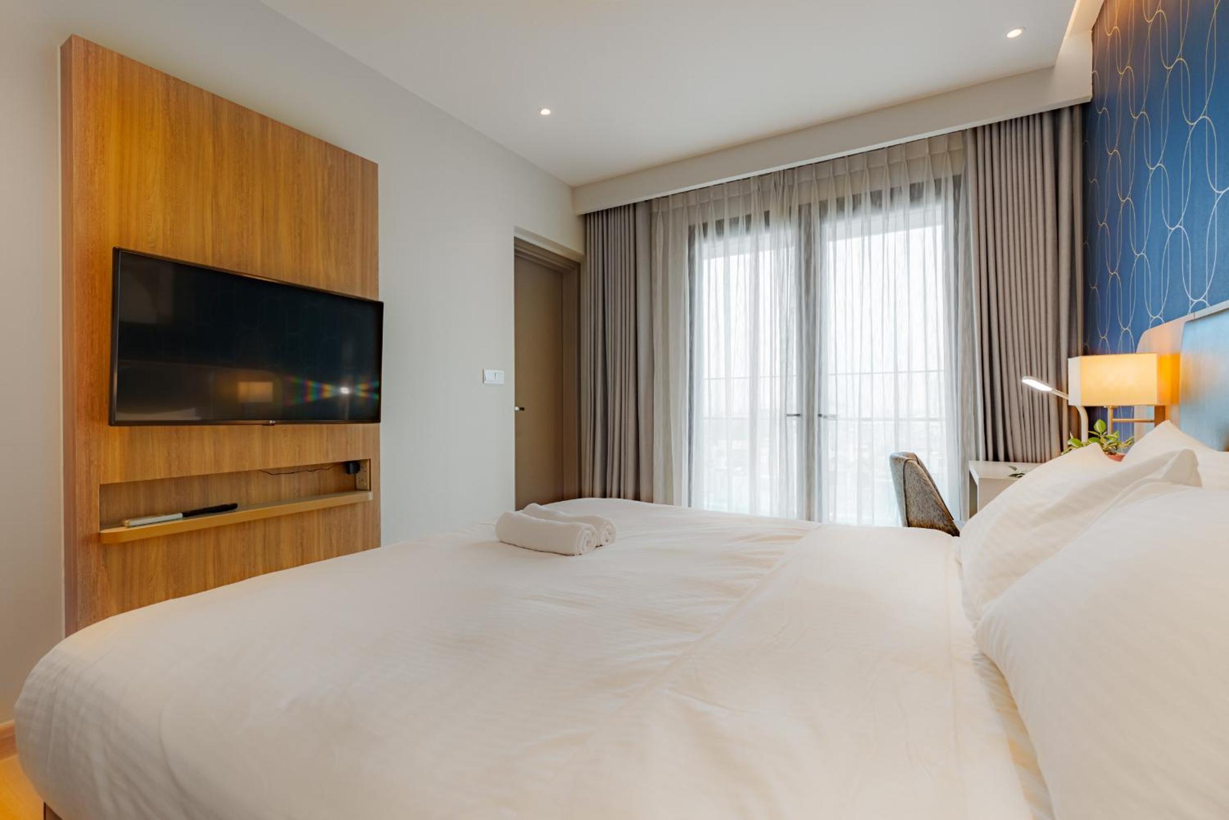 Urban Oasis 3 Bedroom 2 Bathroom in the heart of Saigon