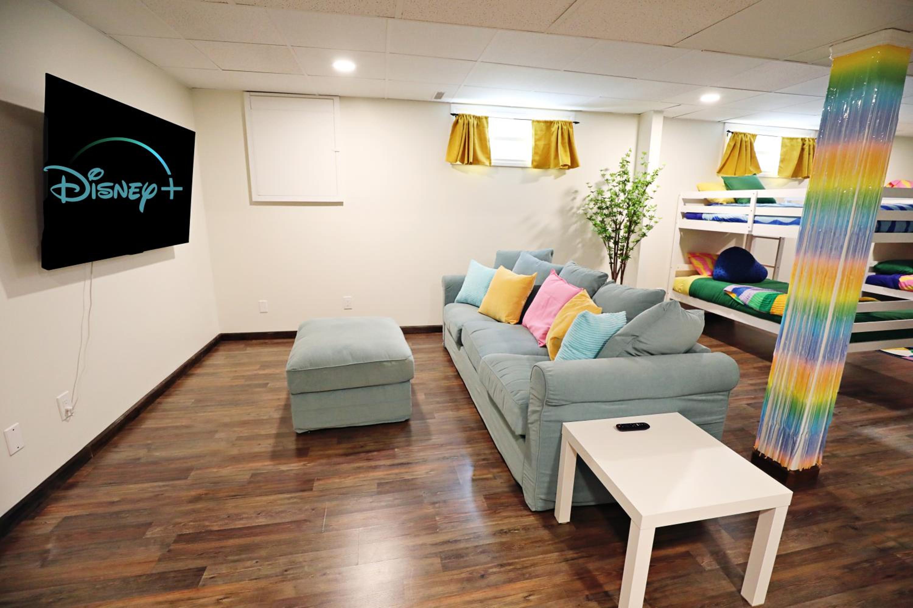 Family Pet Friendly AC Disney Near WEM