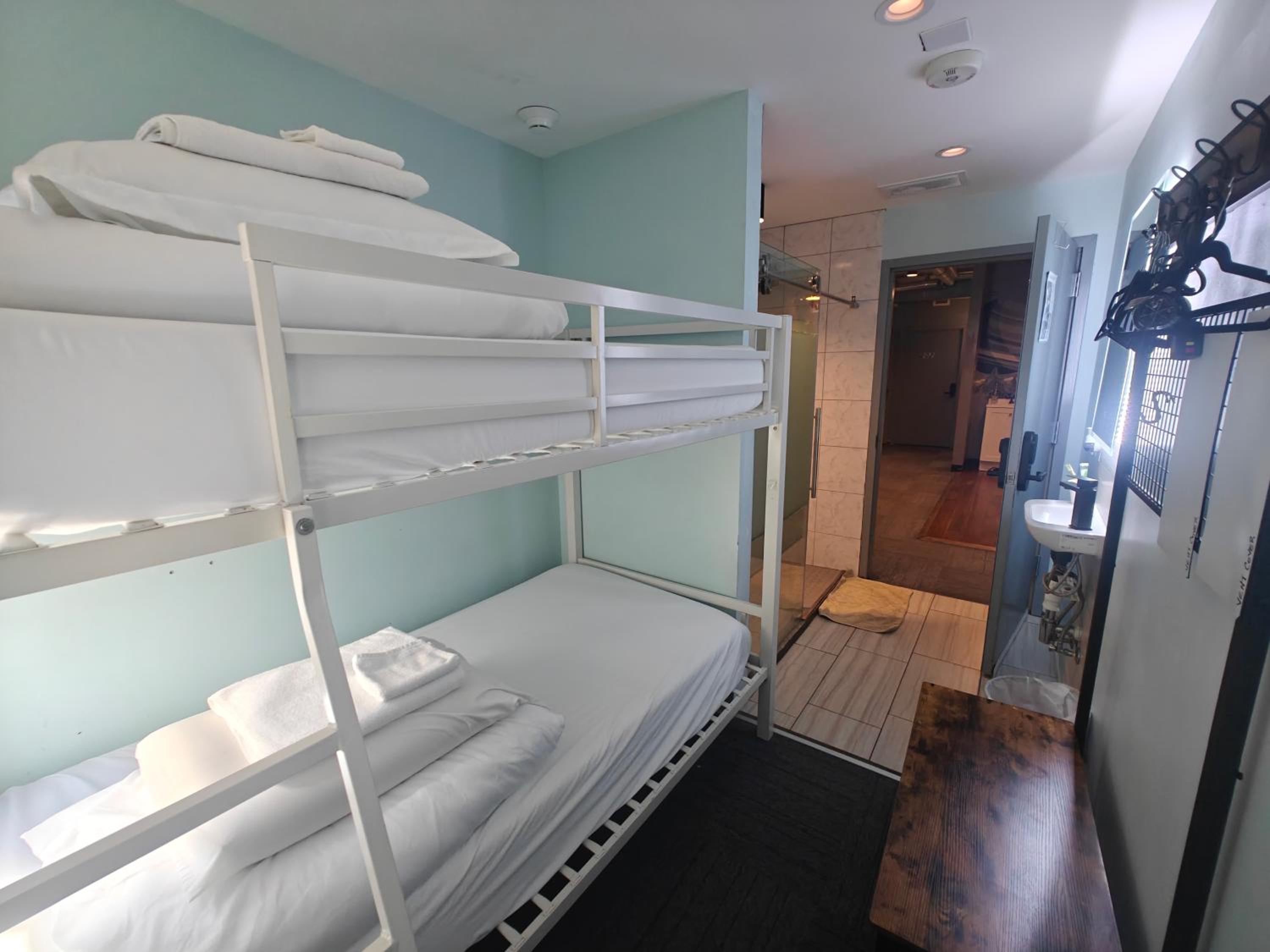 U Street Capsule Hostel