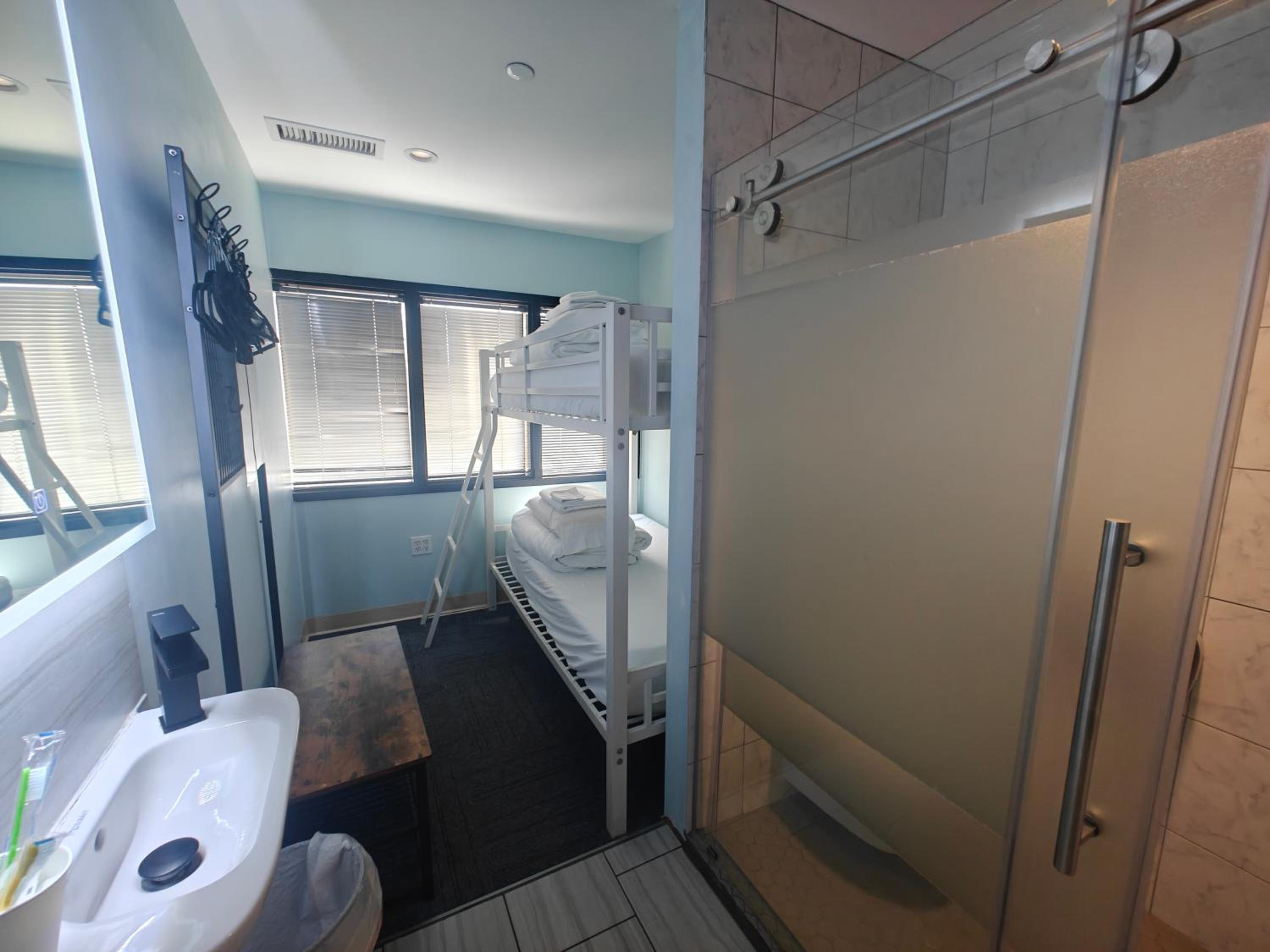 U Street Capsule Hostel