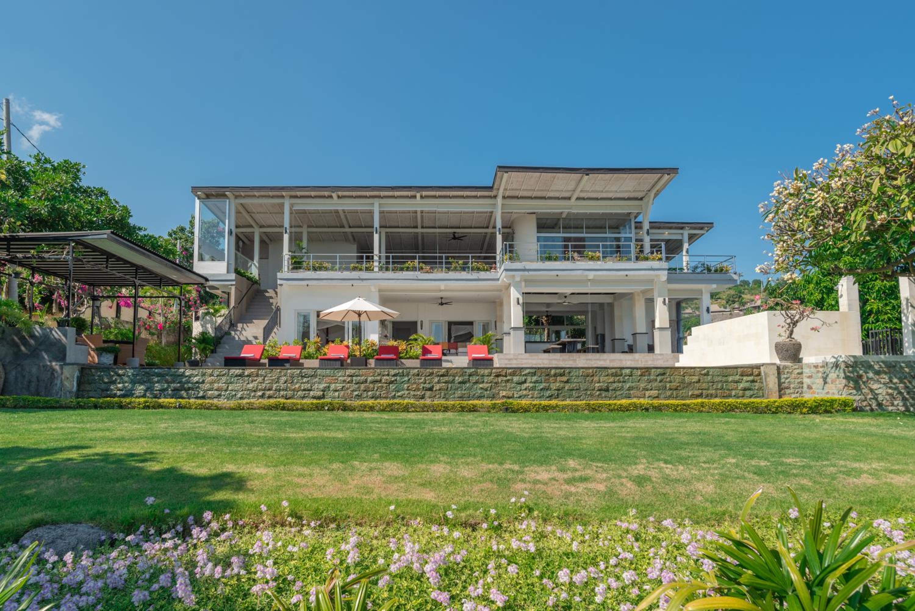 Dolphin Villa Lovina