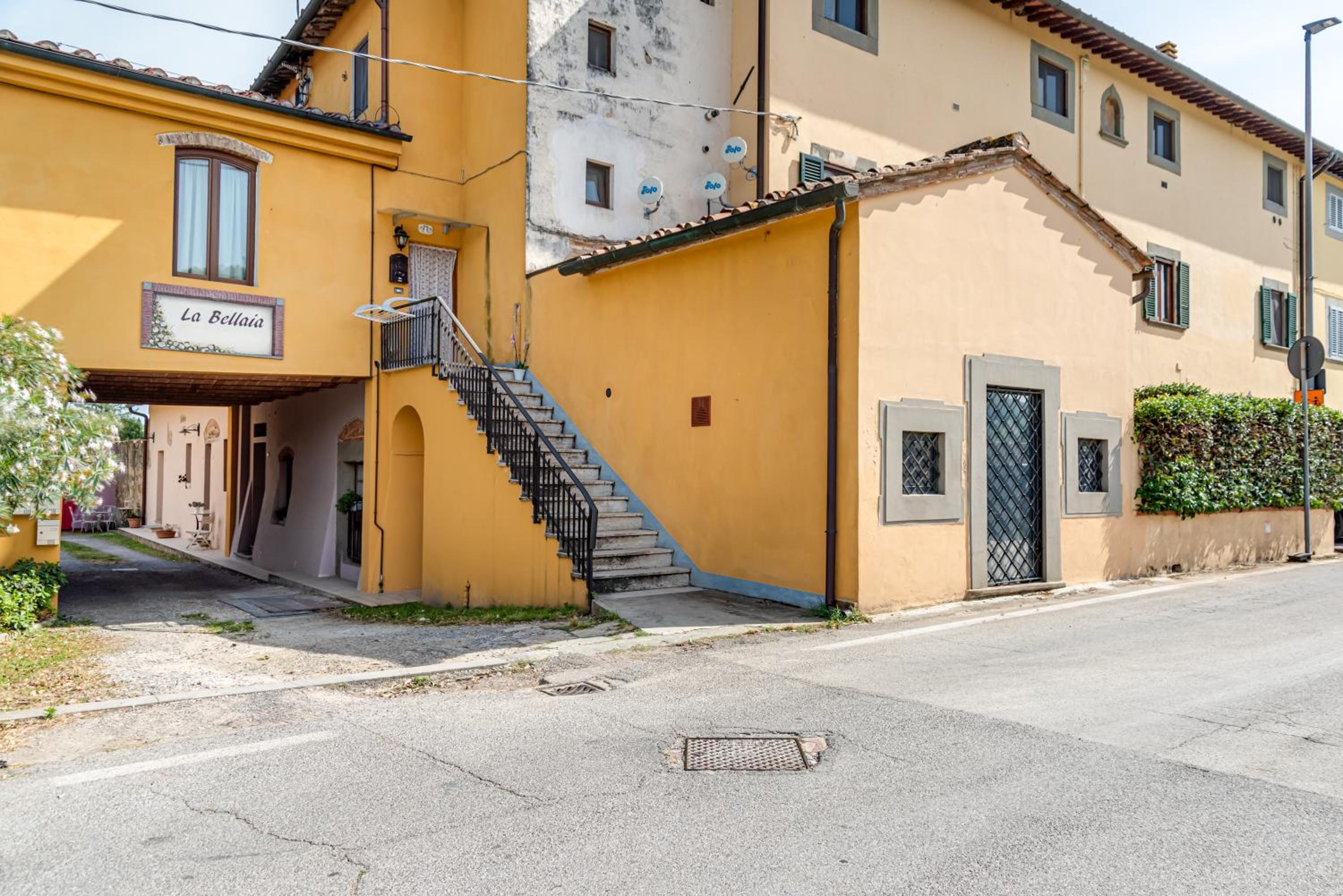 La Bellaia con giardino a Empoli