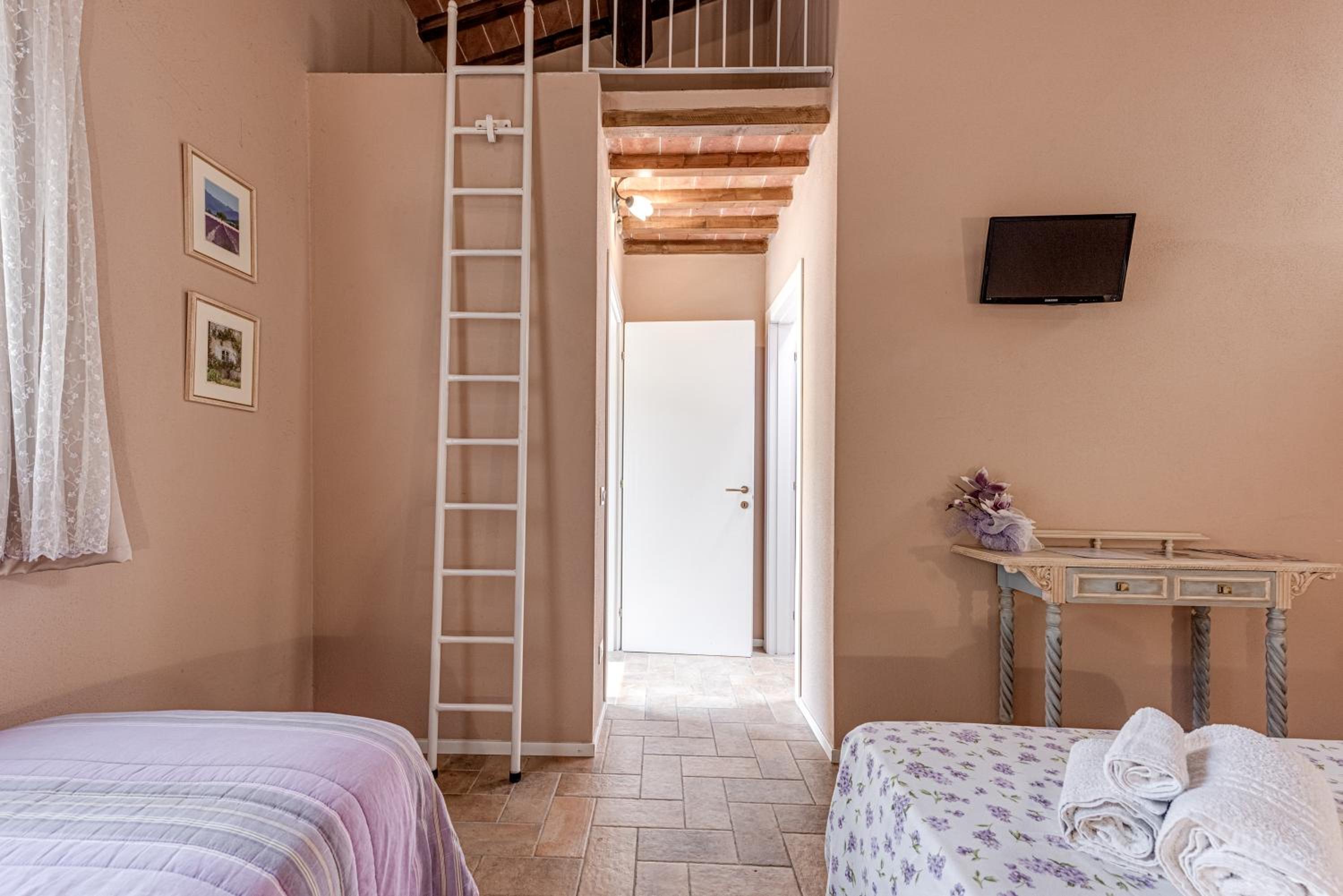 La Bellaia con giardino a Empoli
