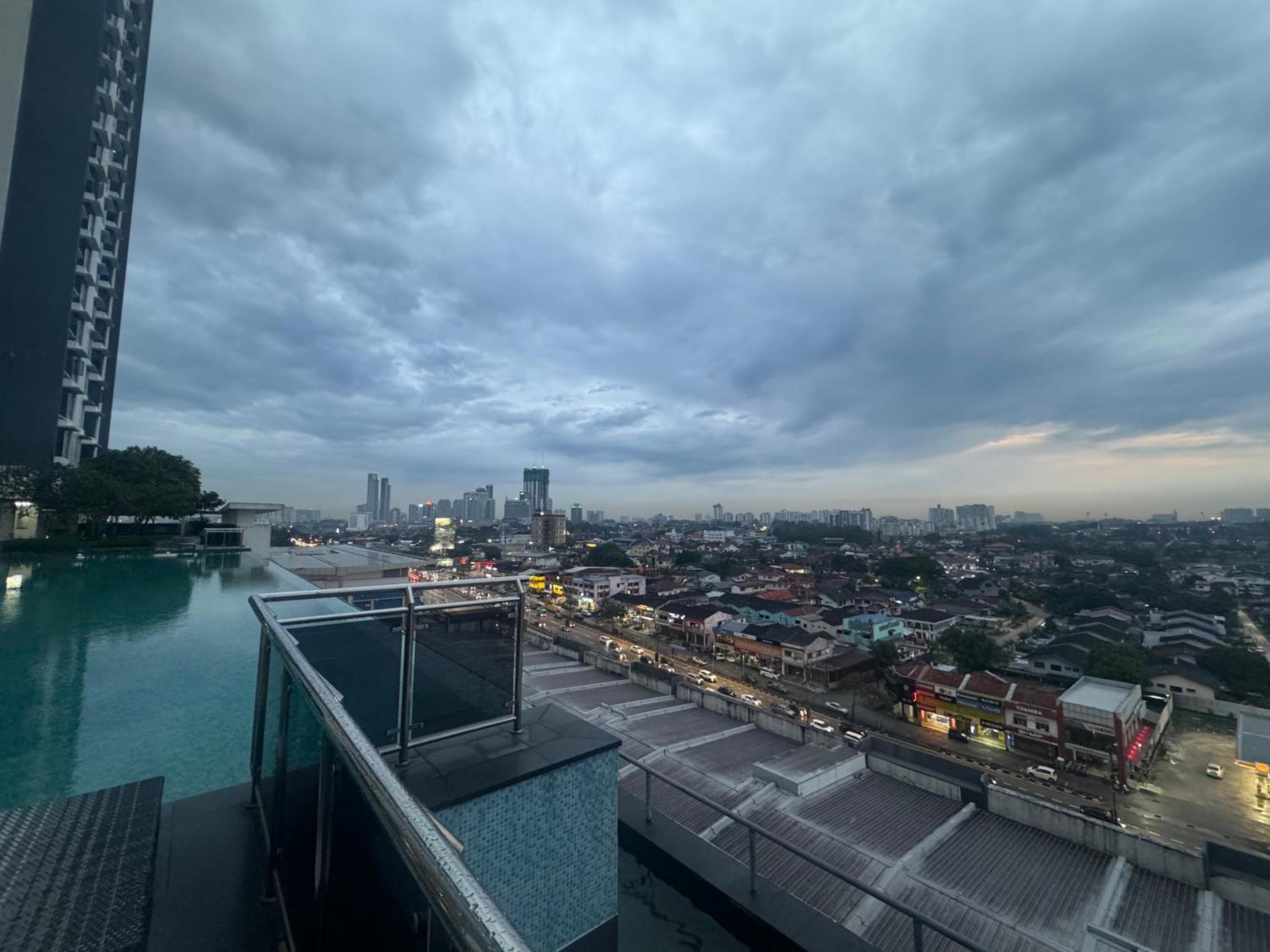 1 Tebrau Residences tiny suites by H&S Comfy Home