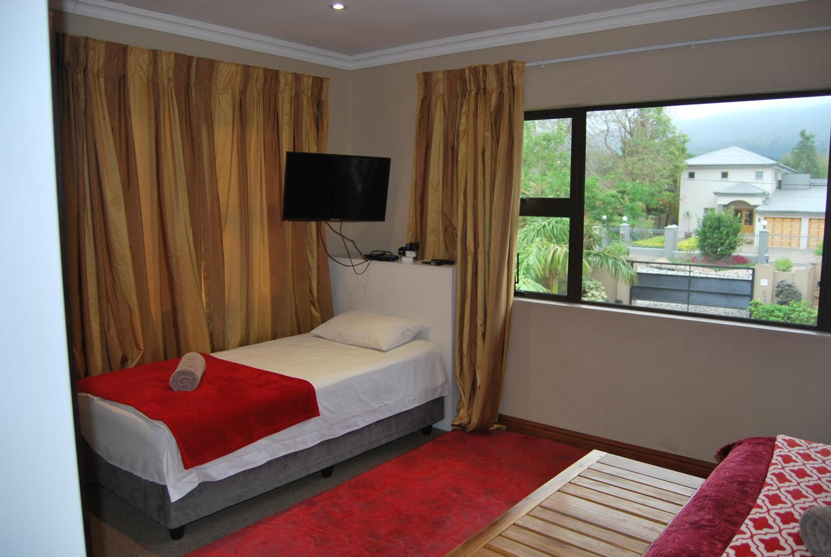 15 Witpeer Street Guesthouse view 5