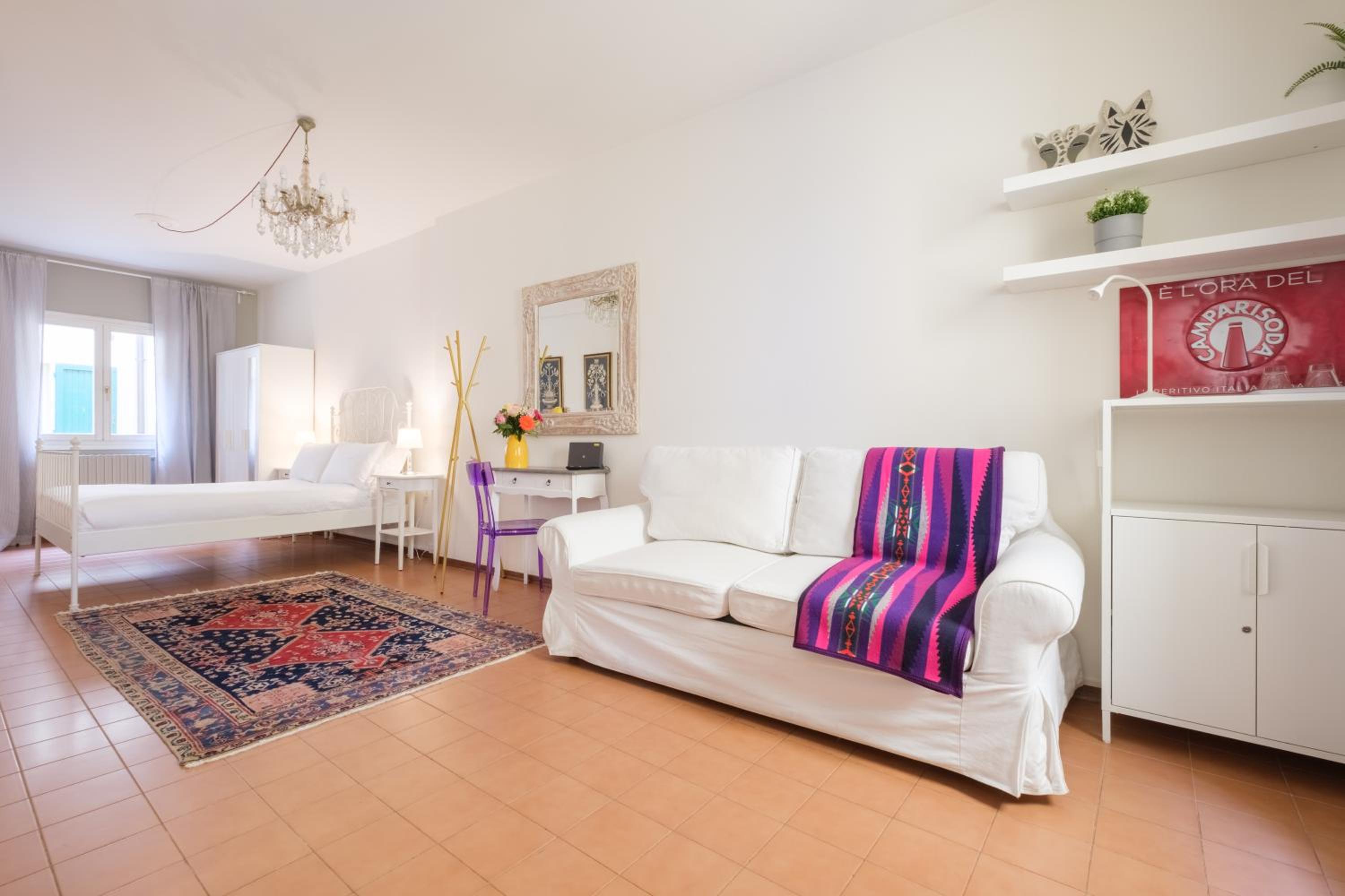 Central Station - Large Studio in the Historic Centre view 5