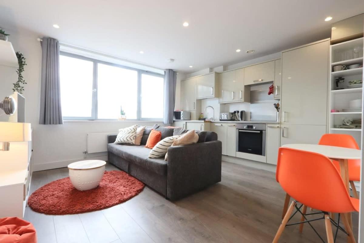 Flat 14 Southey House view 2
