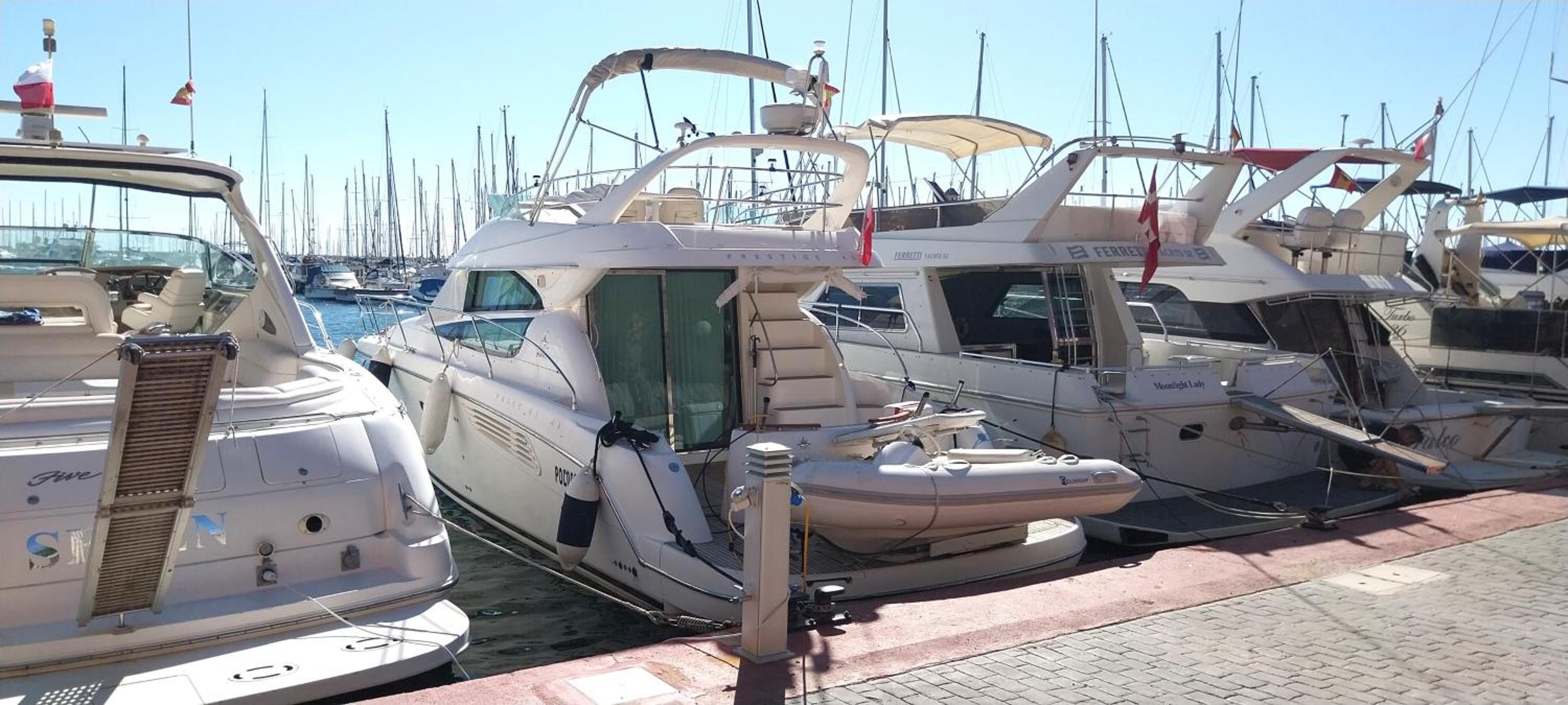 Luxury apartment with sea view Puerto Torrevieja