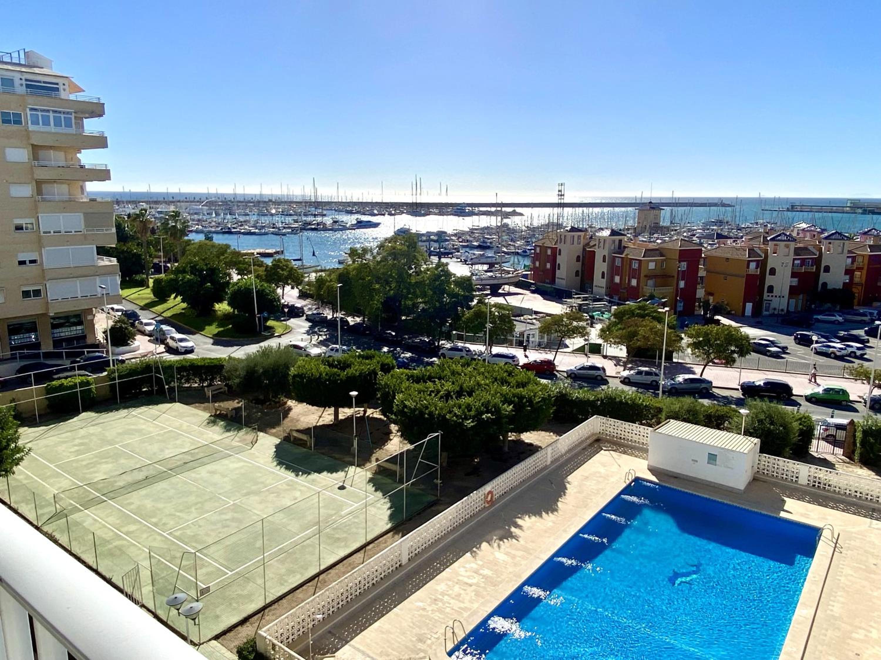Luxury apartment with sea view Puerto Torrevieja
