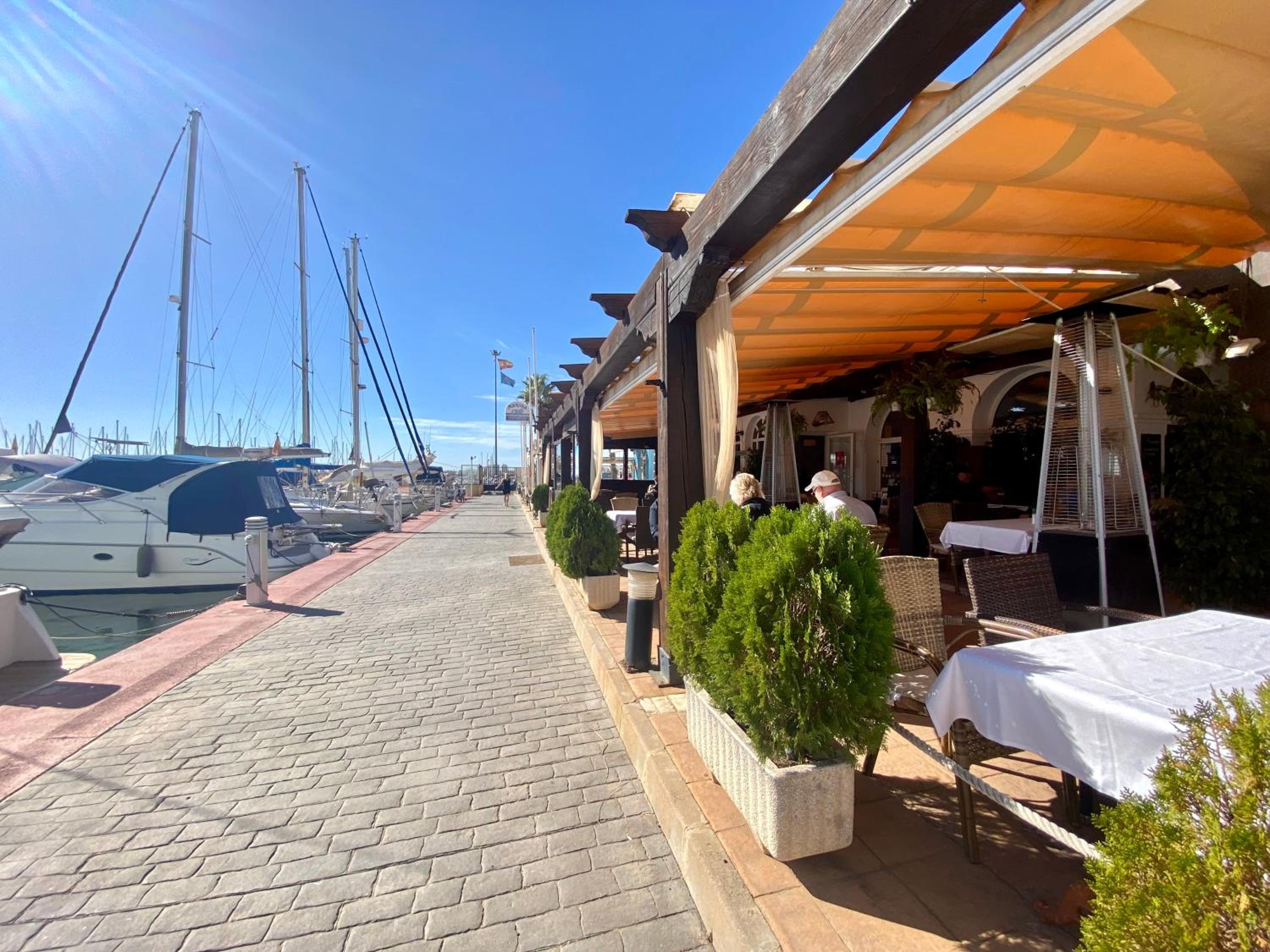 Luxury apartment with sea view Puerto Torrevieja