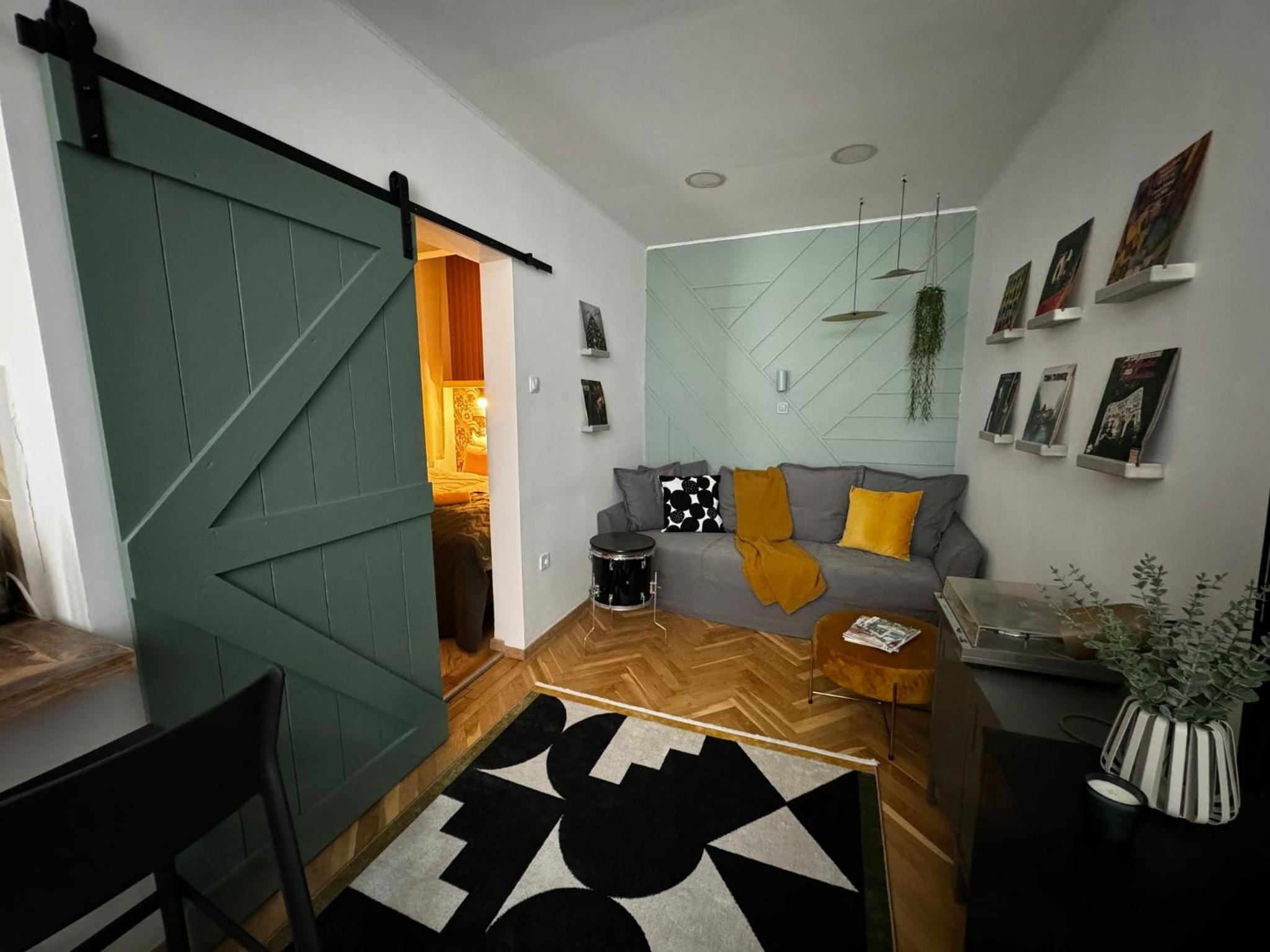 Music Designed Apartmant WestEnd view 4