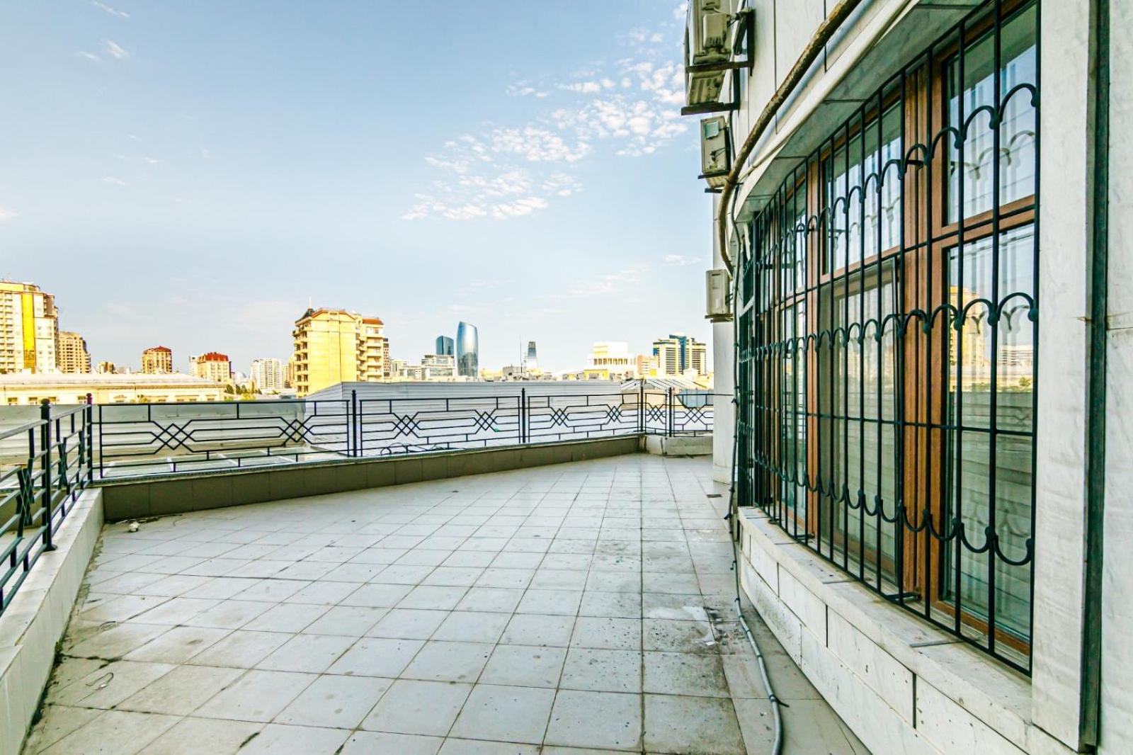Baku Luxury Apartment AM4