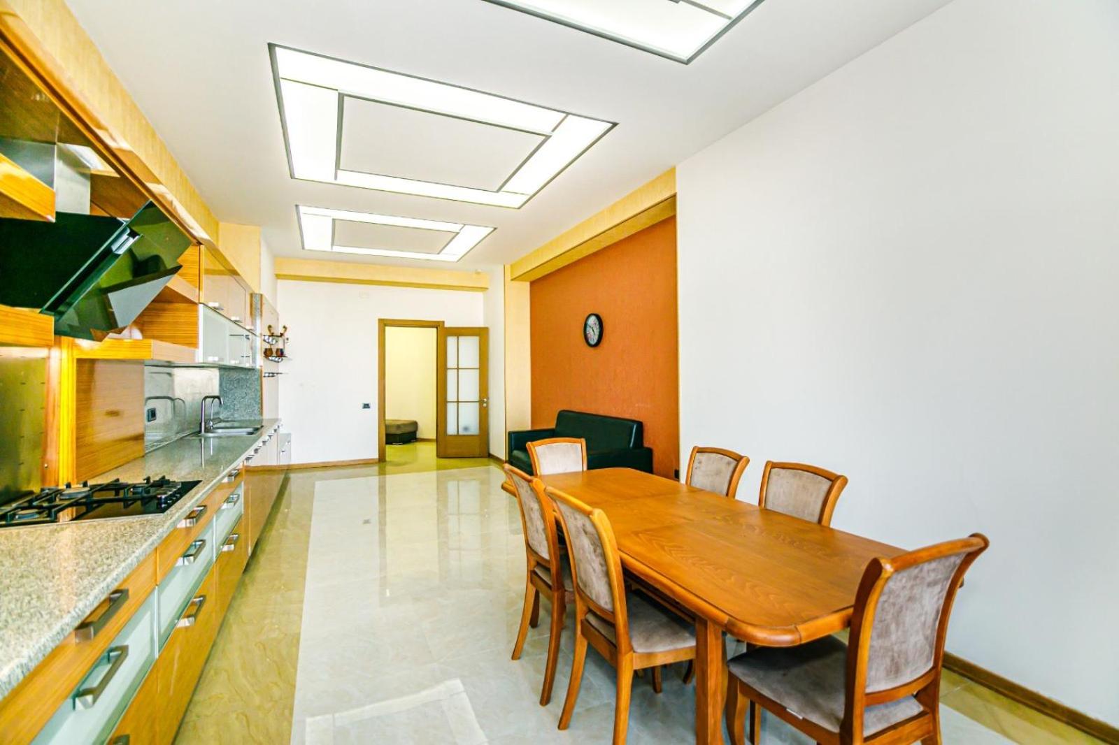 Baku Luxury Apartment AM4