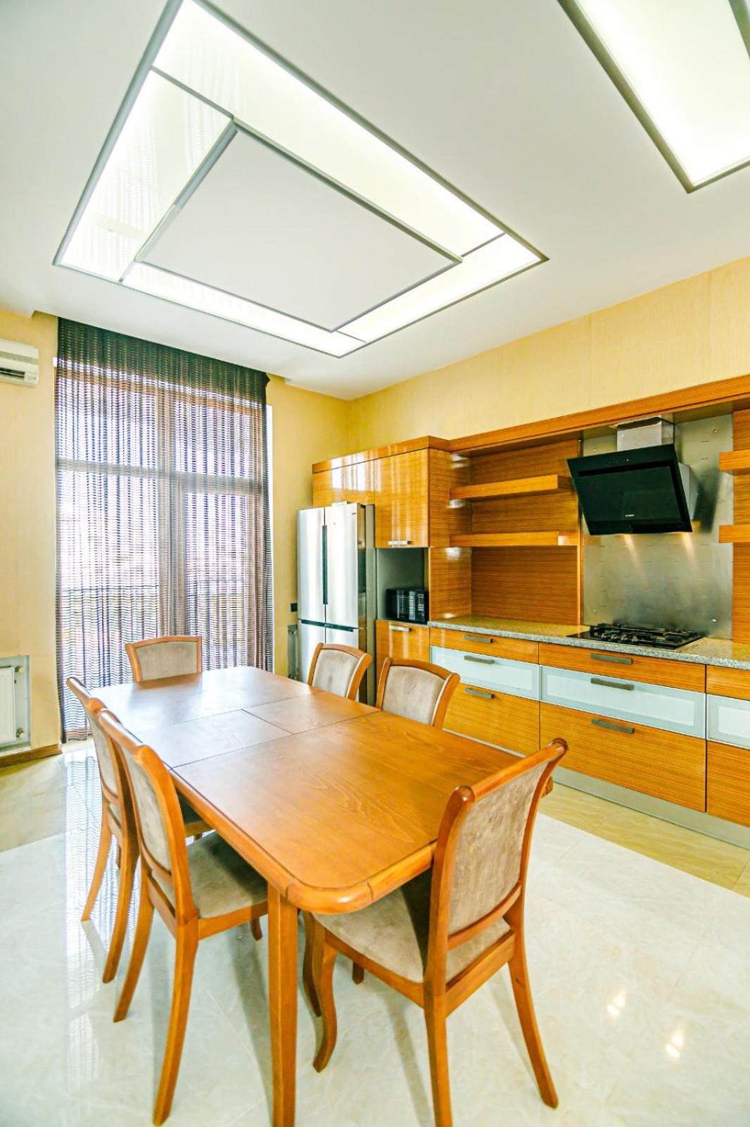 Baku Luxury Apartment AM4