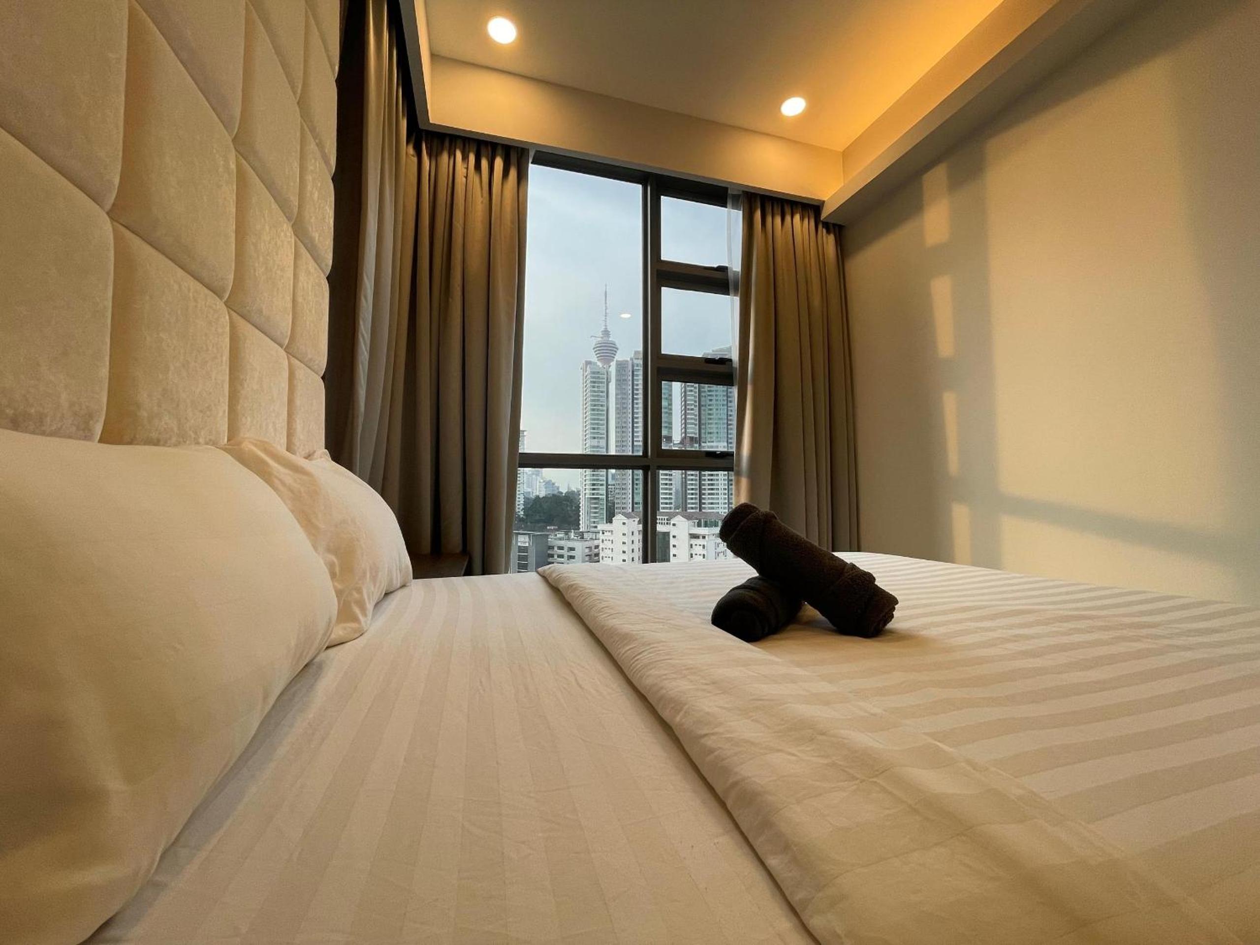The Robertson-Bukit Bintang by PILLOWTALKS