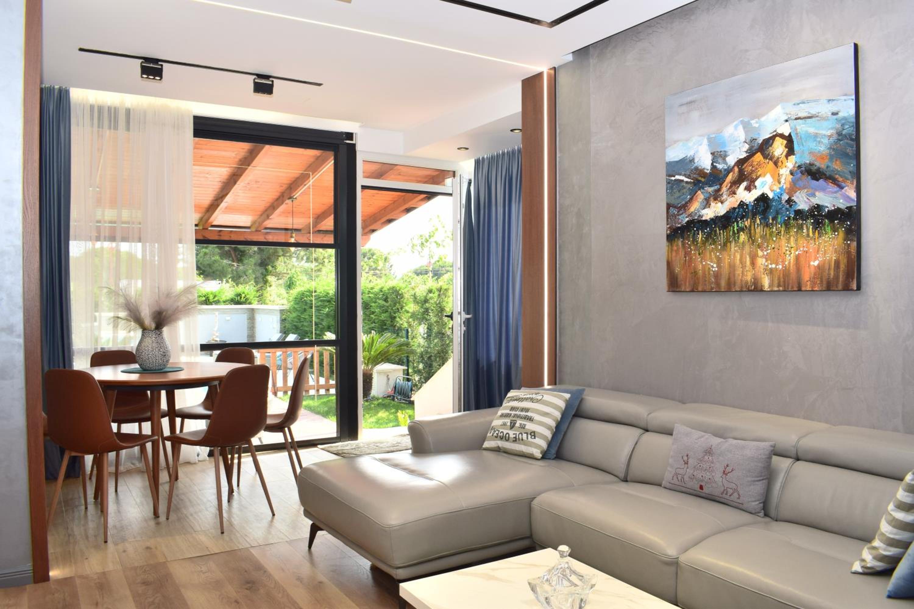 Sunny Beach Apartments with Swimming Pool - 247