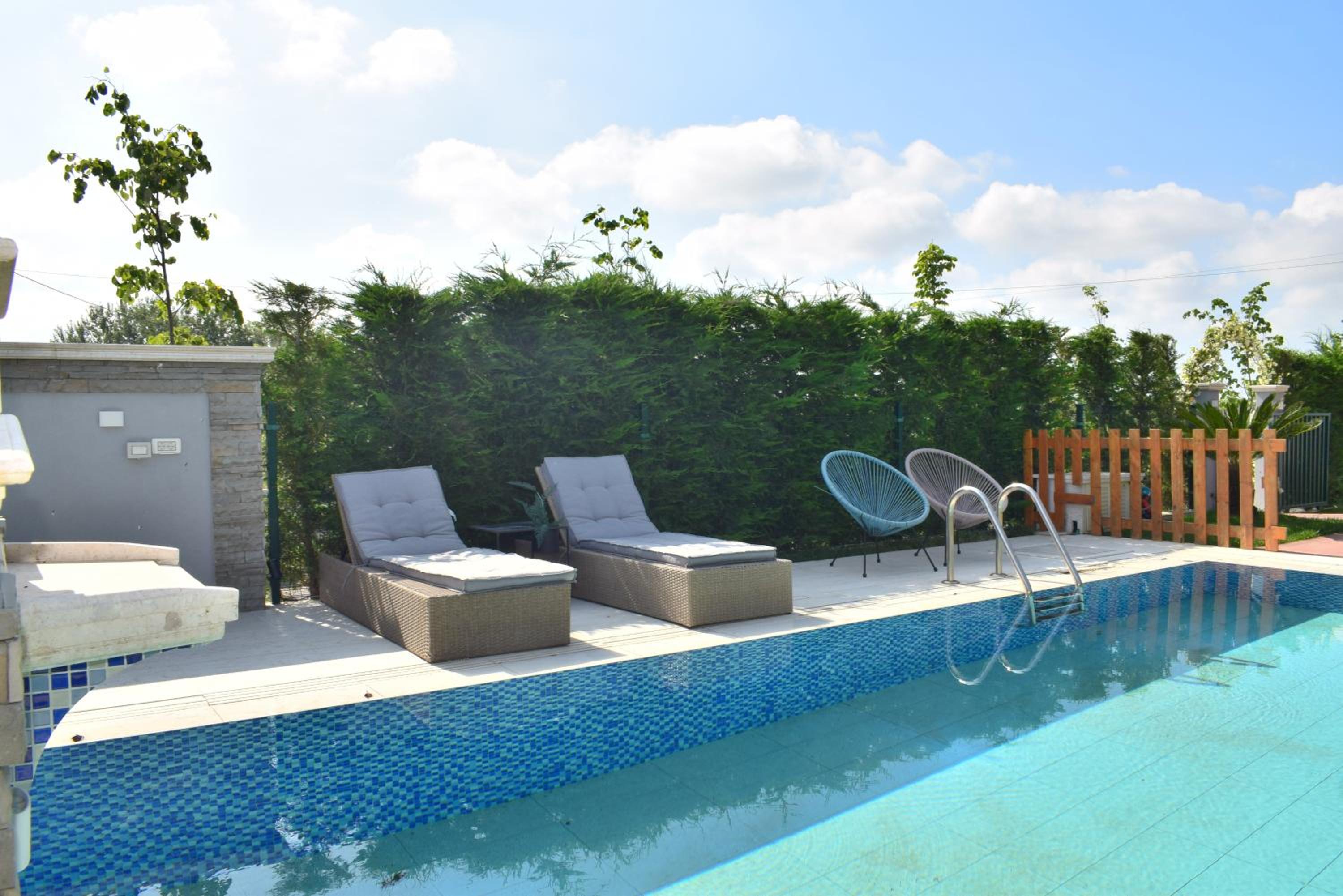 Sunny Beach Apartments with Swimming Pool - 247