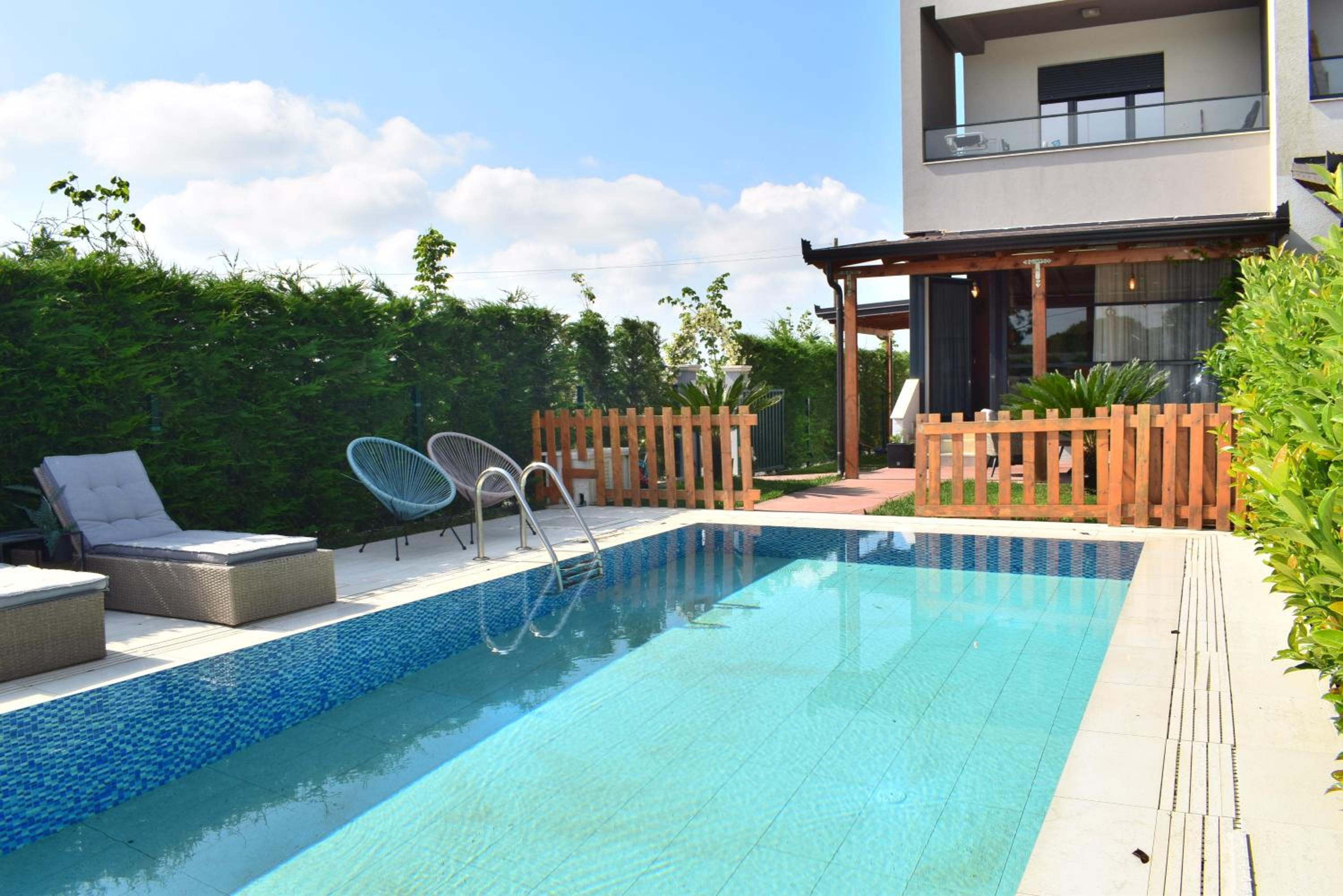 Sunny Beach Apartments with Swimming Pool - 247