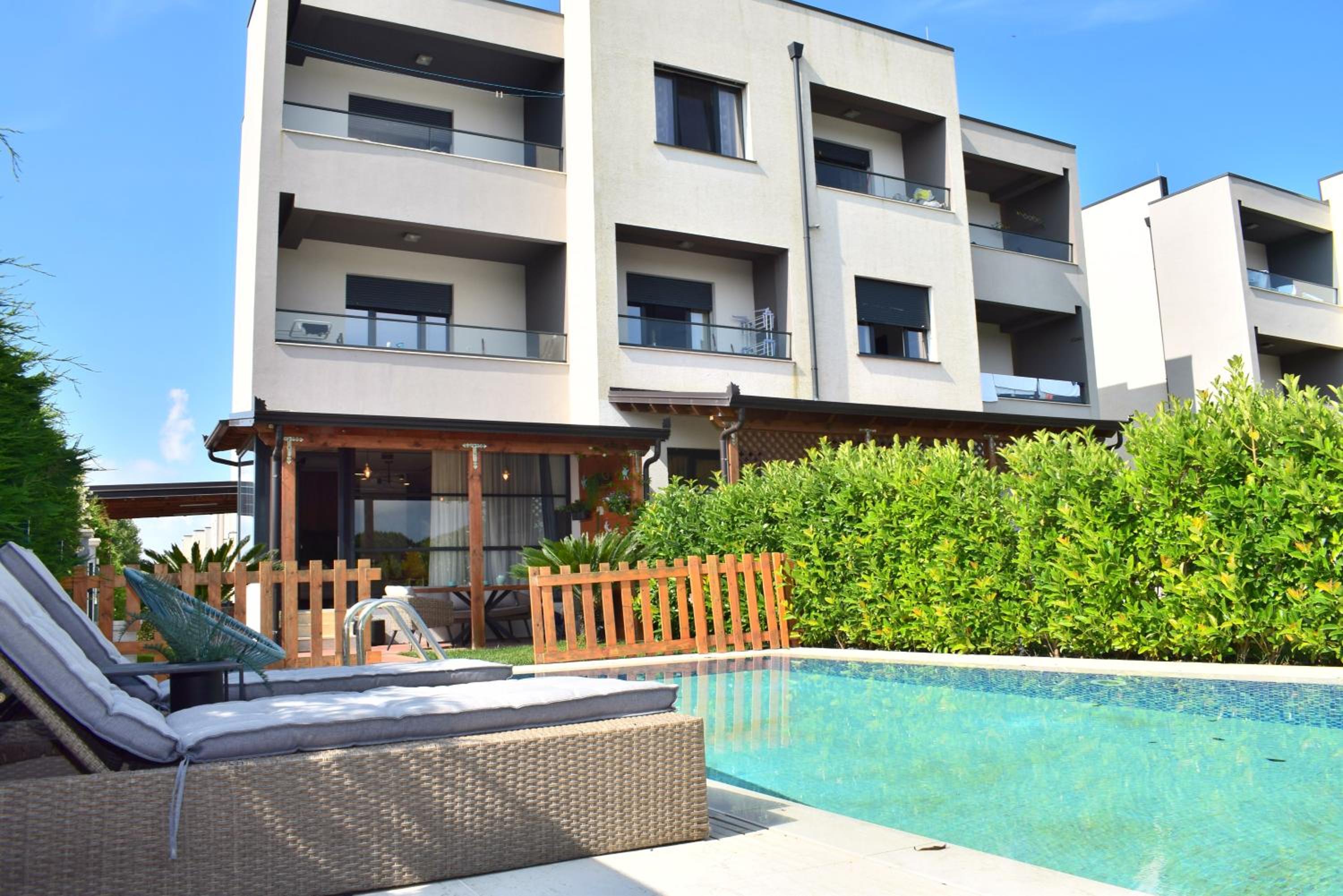 Sunny Beach Apartments with Swimming Pool - 247