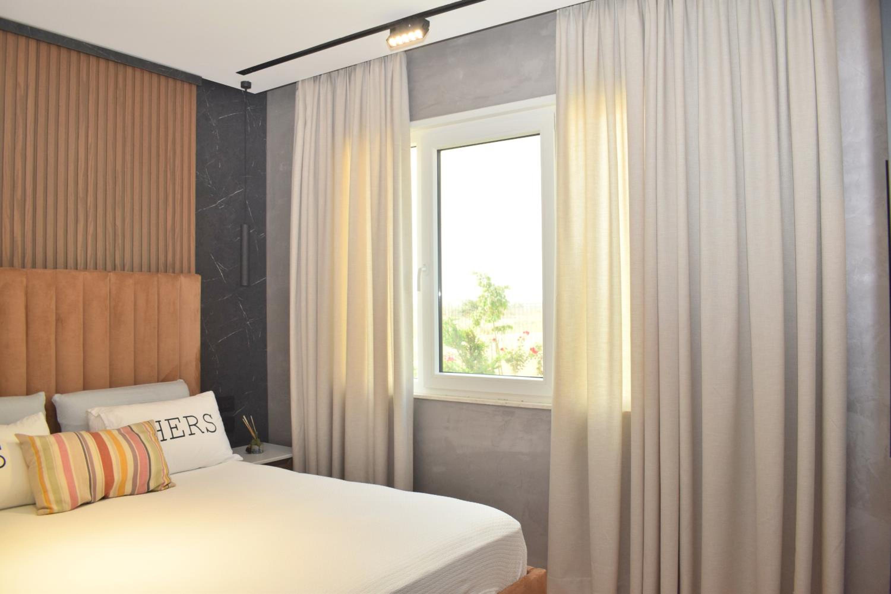 Sunny Beach Apartments with Swimming Pool - 247