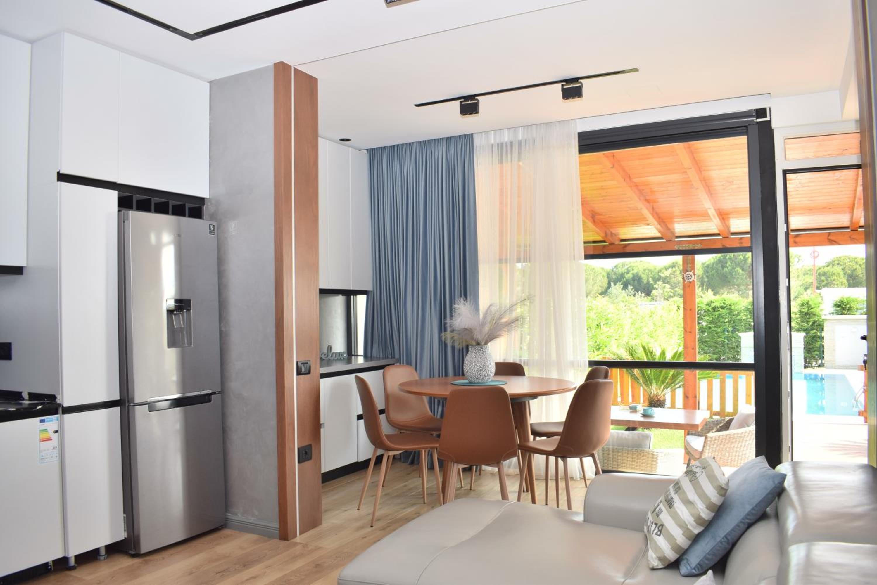 Sunny Beach Apartments with Swimming Pool - 247