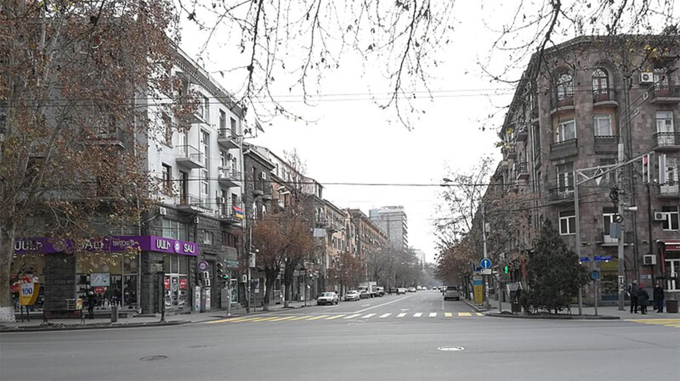LUXUARY Apartment in Yerevan on Khorenatsi Street,OPEN Balcony,Near GOLD Market
