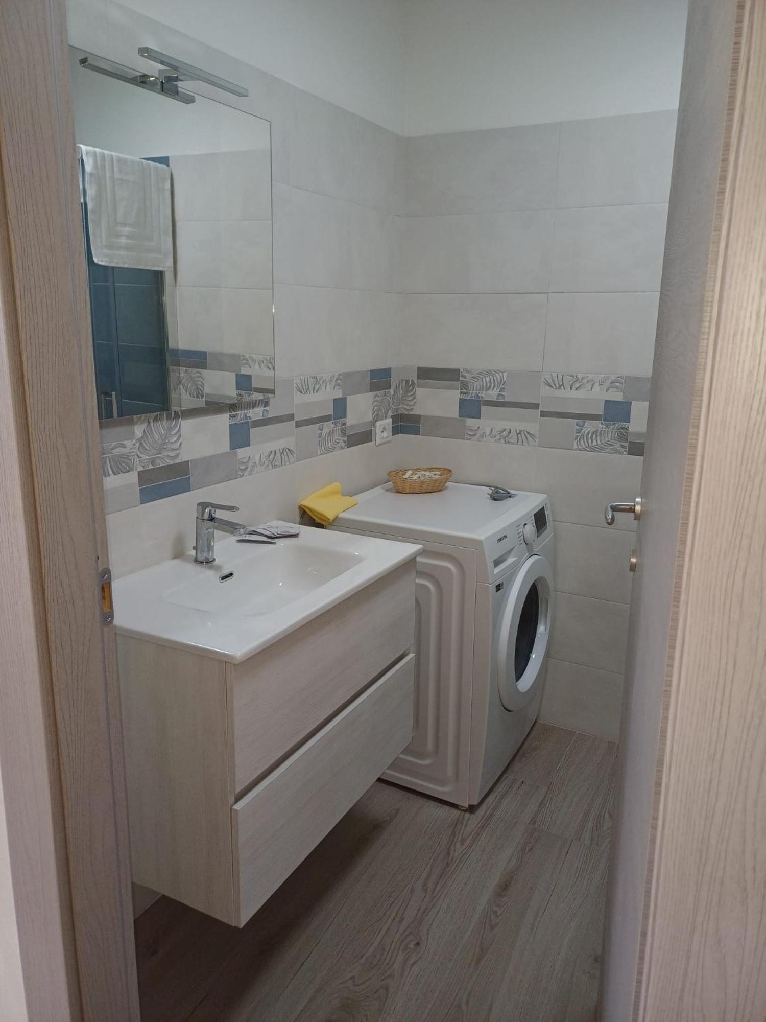 Riviello Rooms