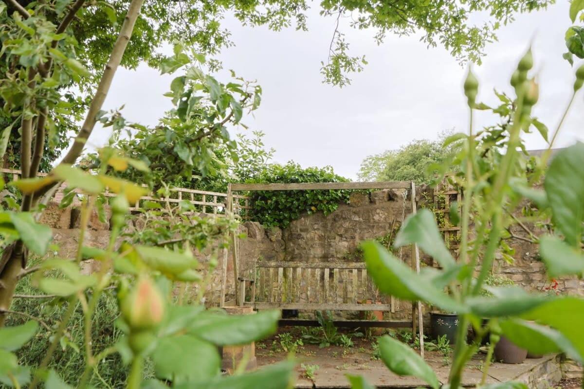 Musthay Mews Tockington cottage