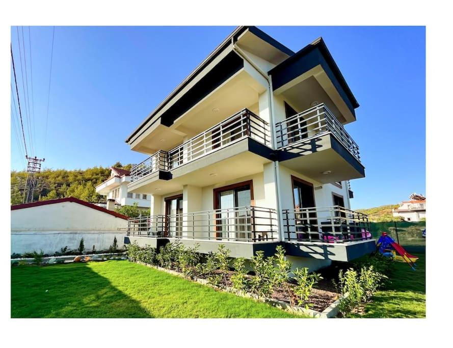 Luxury Villa With Private Pool And Garden Villa121