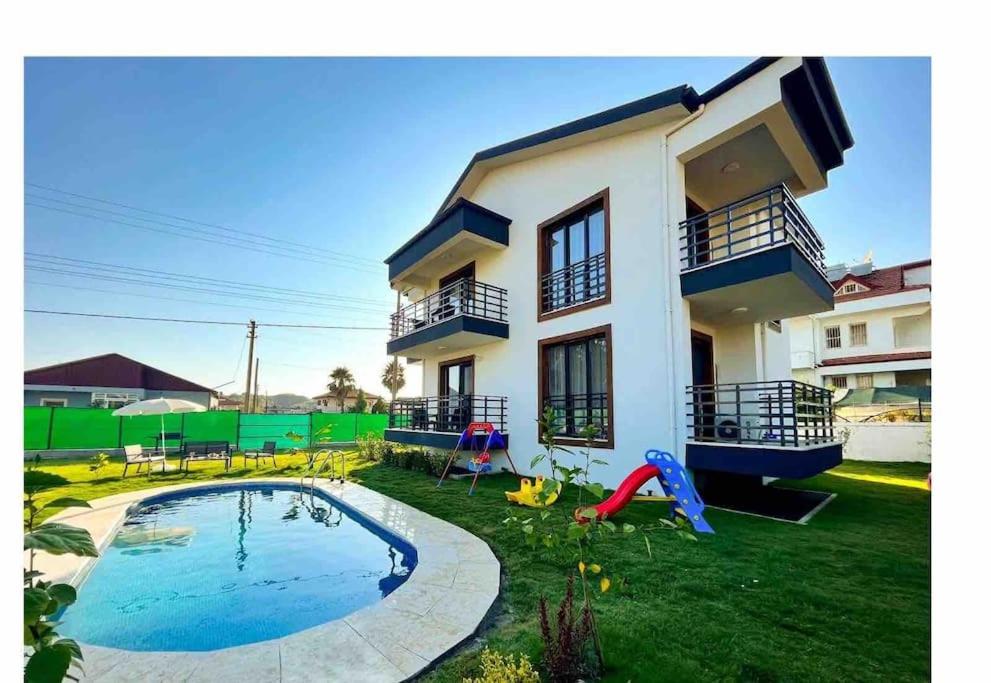 Luxury Villa With Private Pool And Garden Villa121