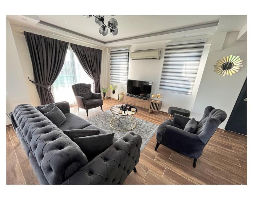 Luxury Villa With Private Pool And Garden Villa121