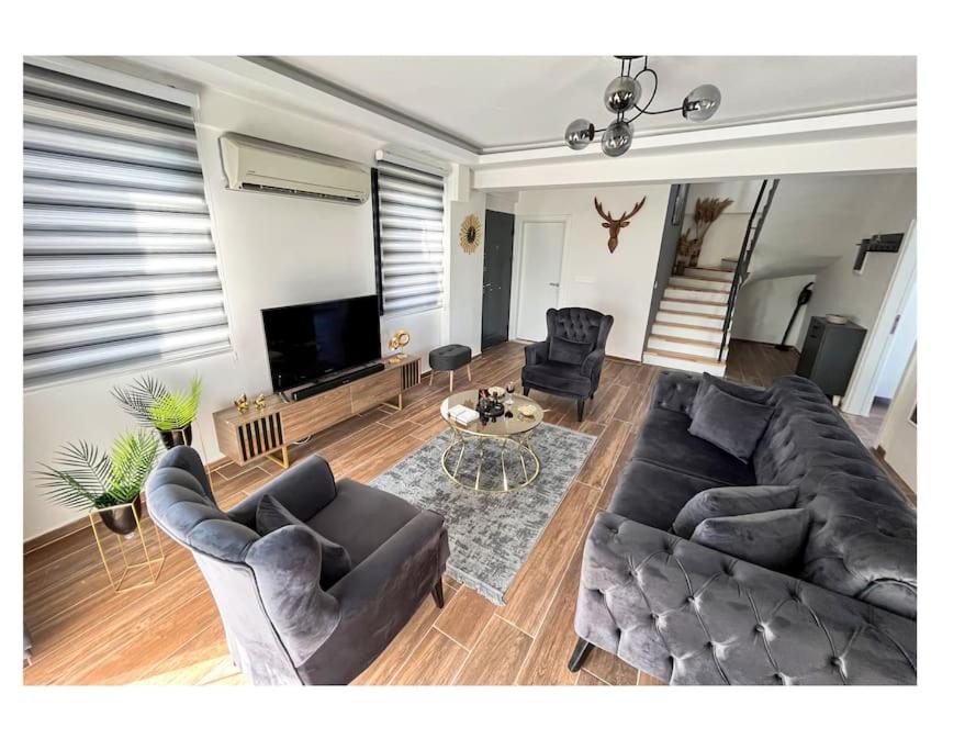 Luxury Villa With Private Pool And Garden Villa121