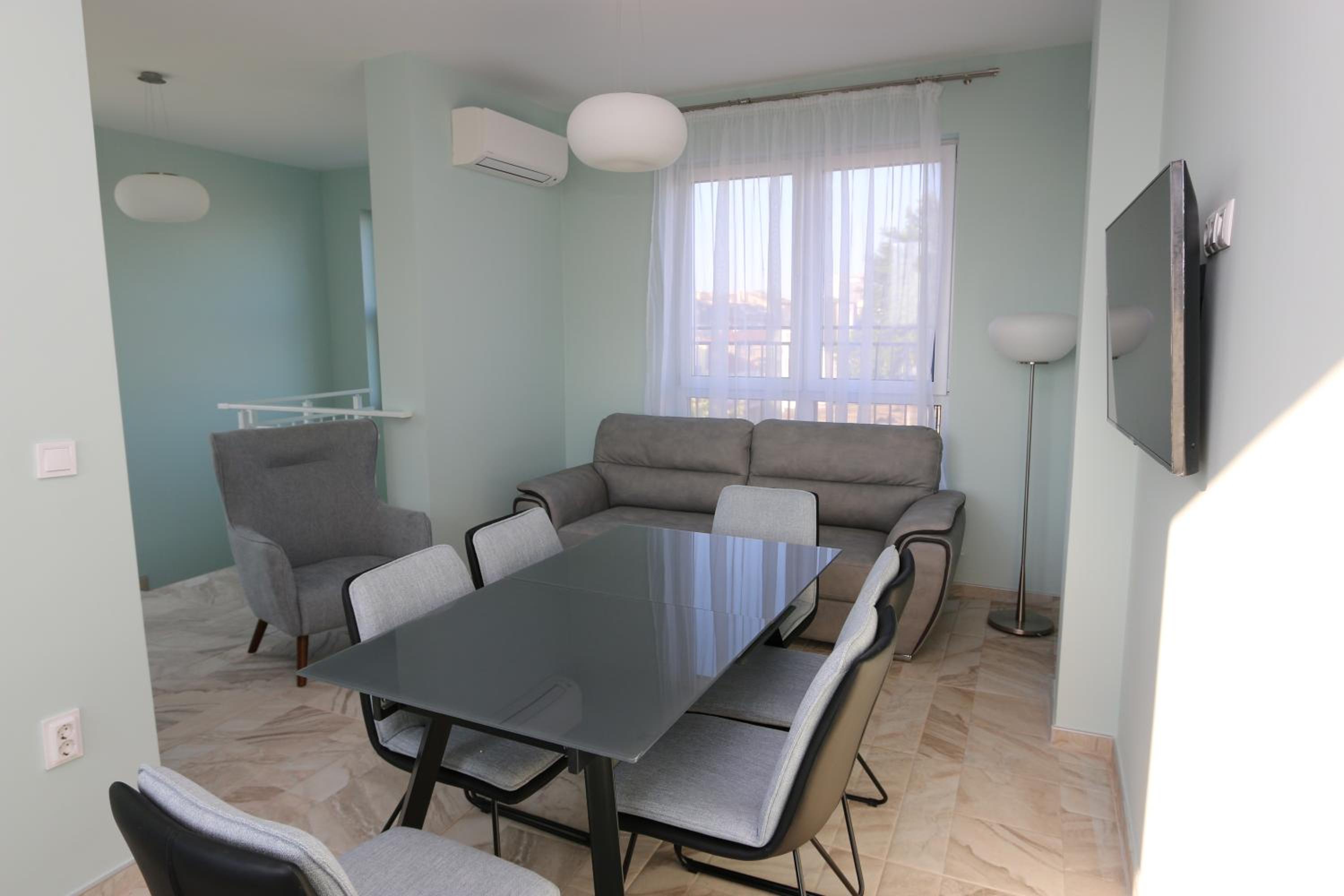 Panoramic Penthouse Apartment