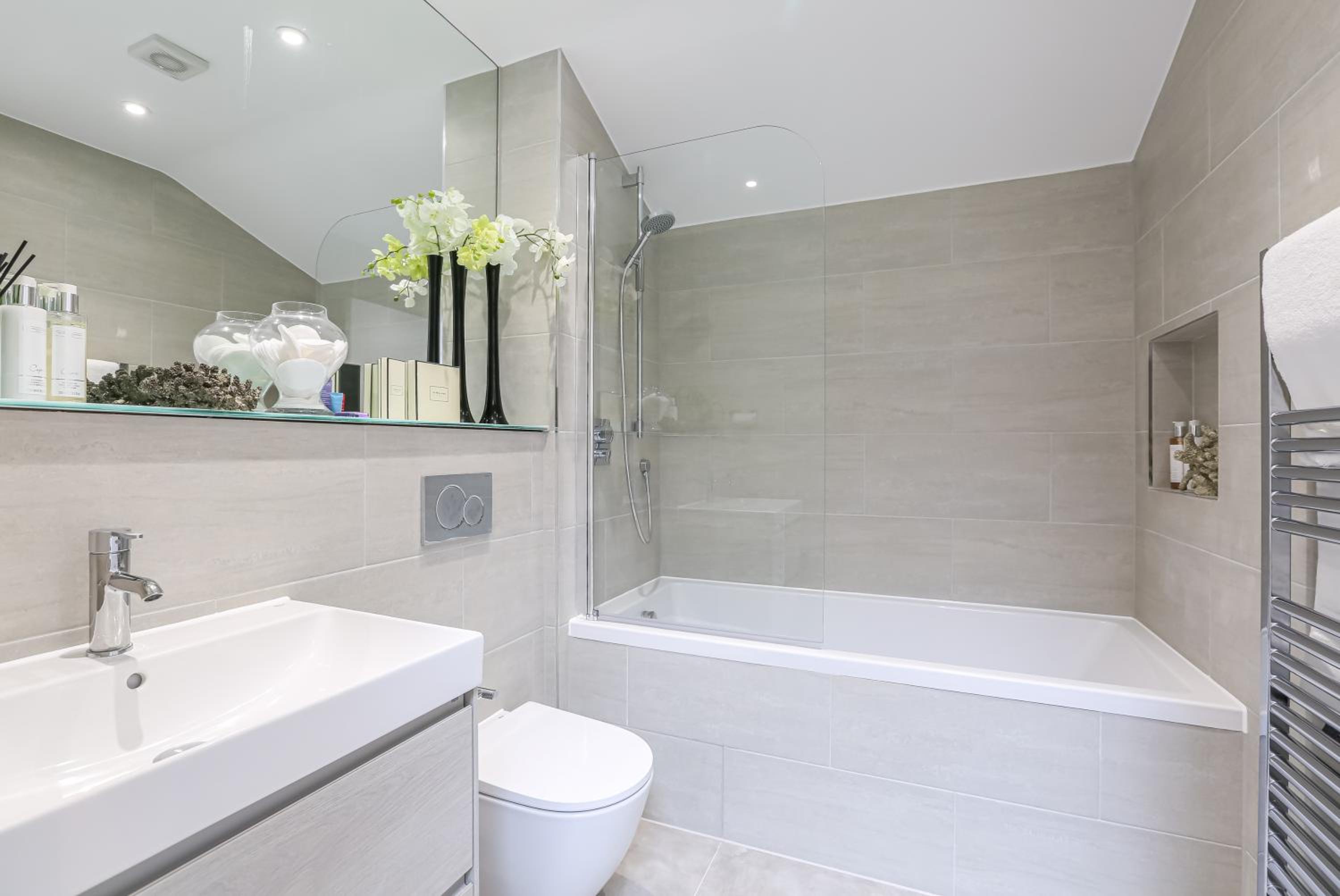 Elegant & Stylish Brand New 3 Bed Retreat