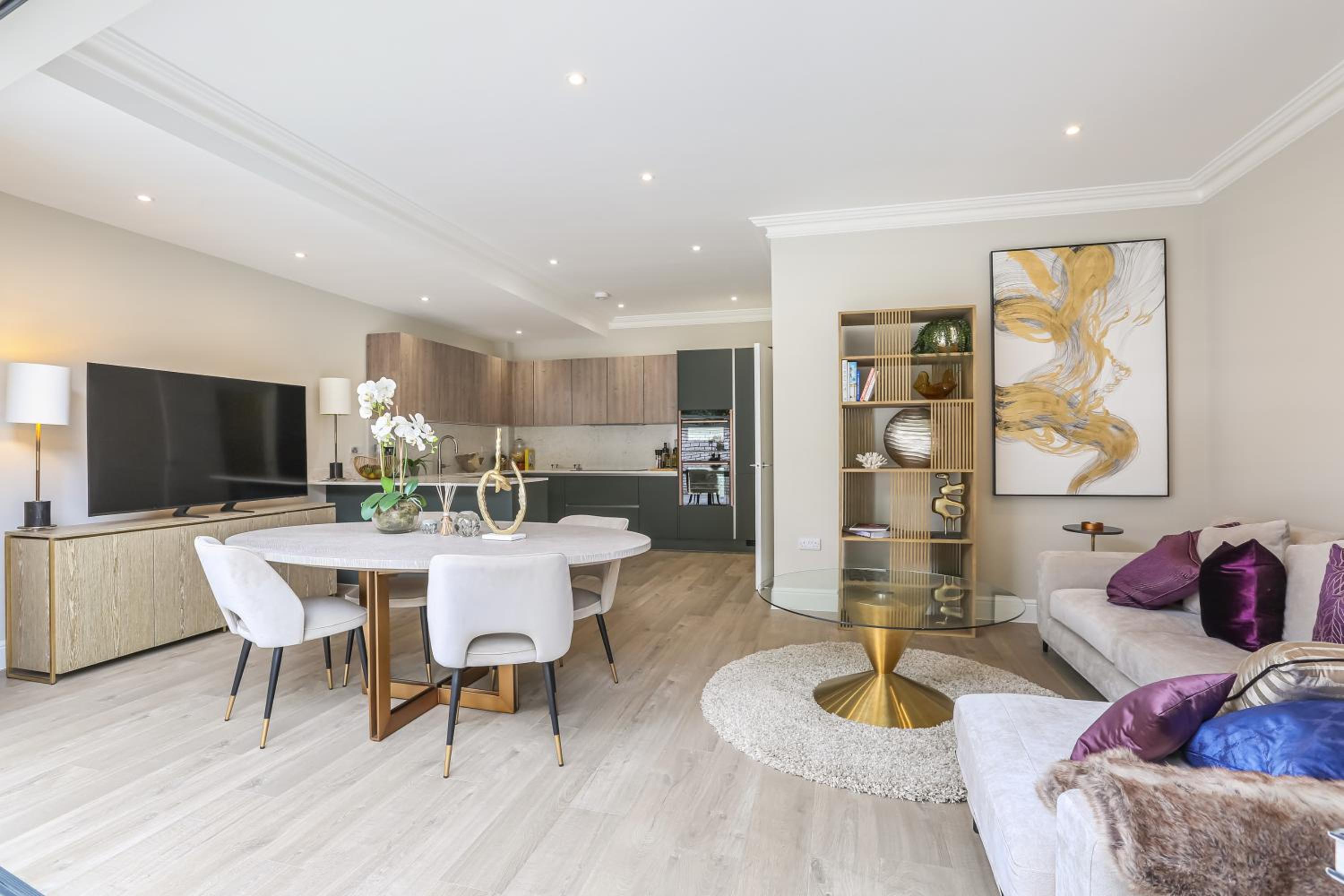 Elegant & Stylish Brand New 3 Bed Retreat