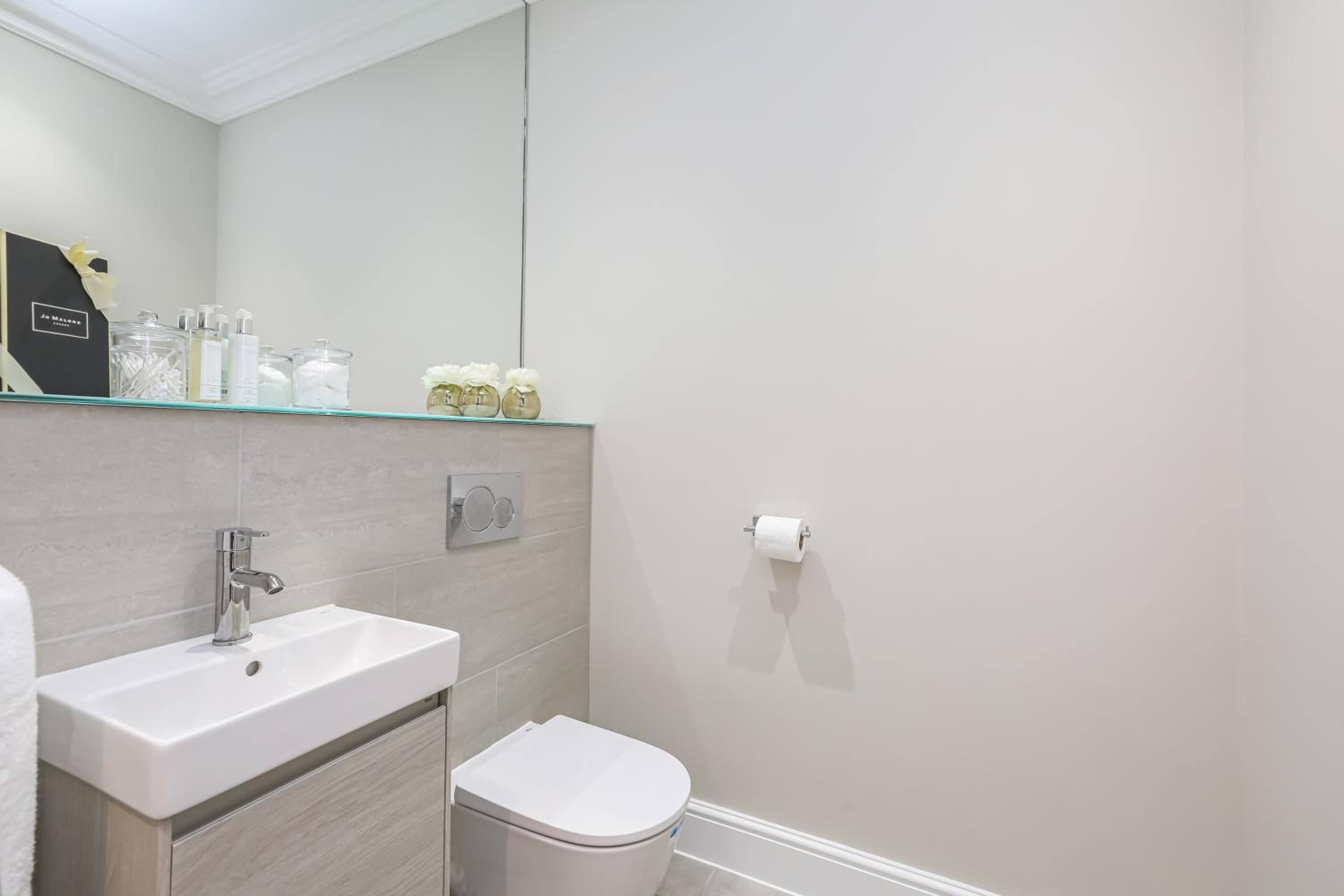 Elegant & Stylish Brand New 3 Bed Retreat