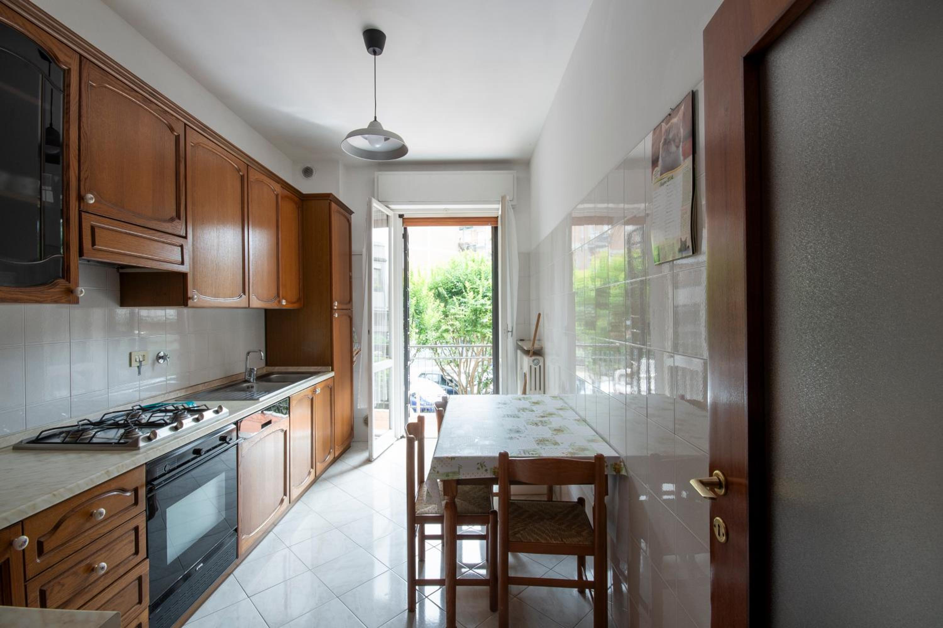 FARE BnB Room via Monte 14 view 4