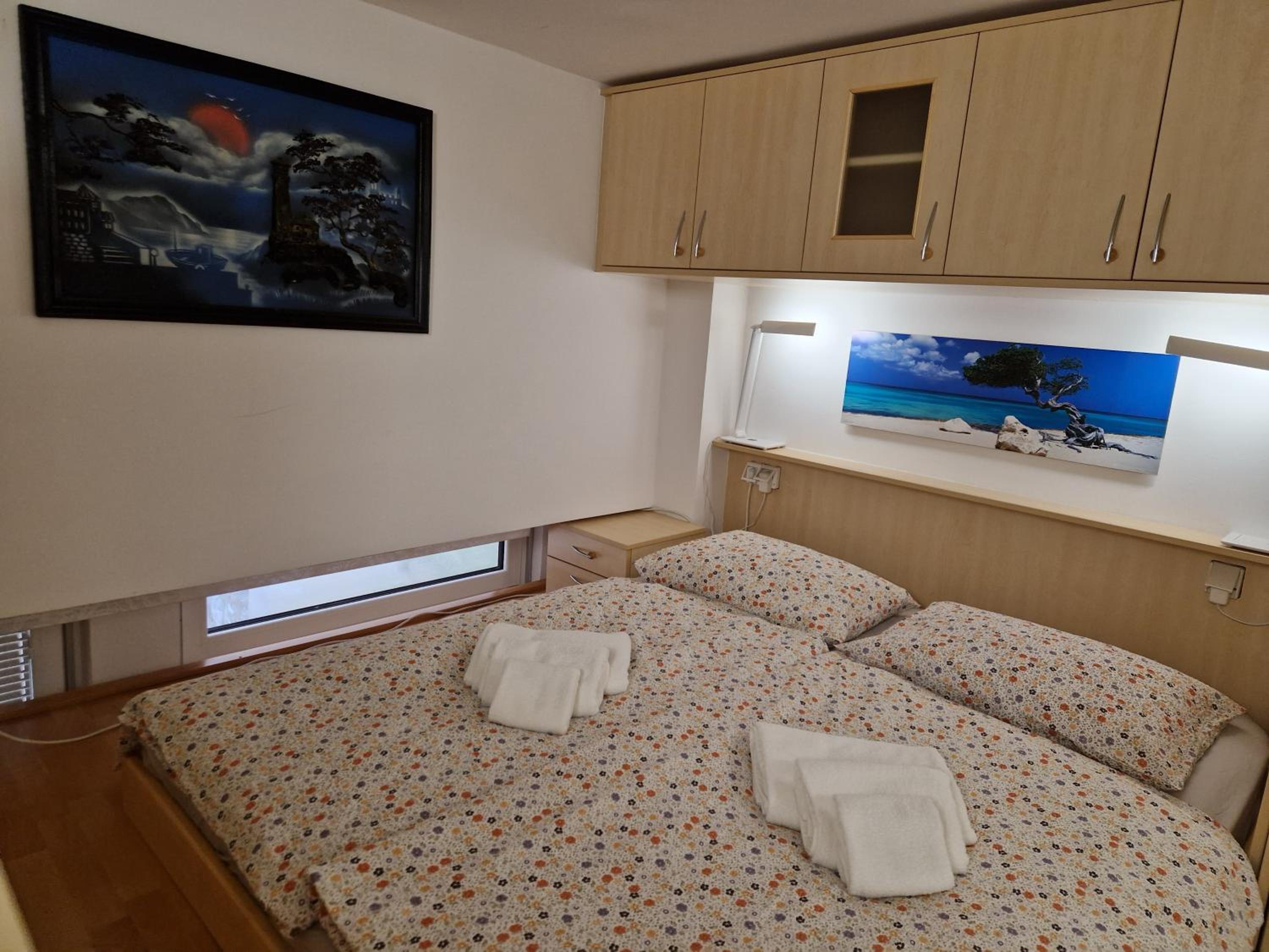 Octopus APARTMENT