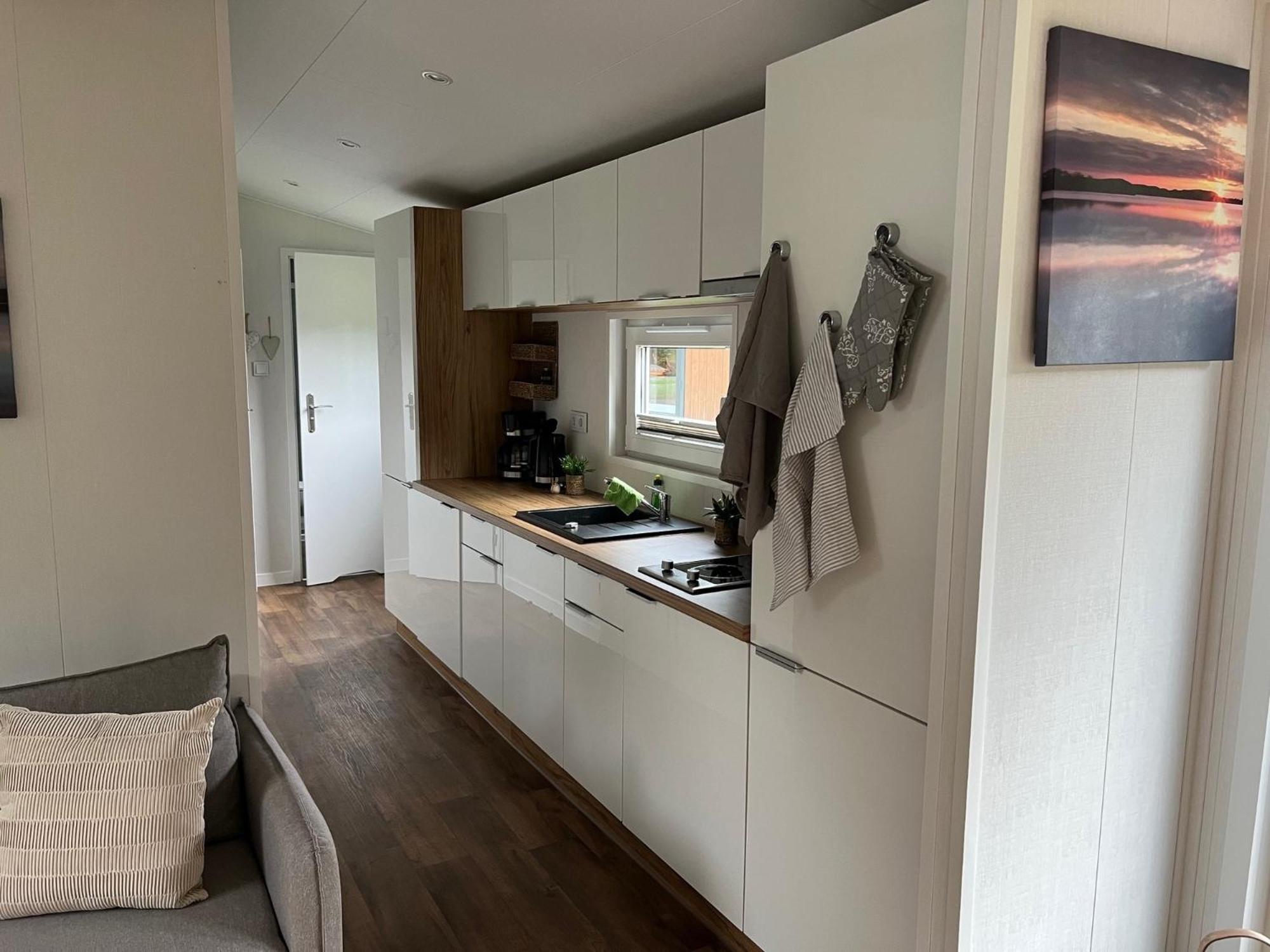 Tinyhouse Neila &ndash Moderne Auszeit am See Natururlaub in Stuer, Mecklenburgische Seenplatte