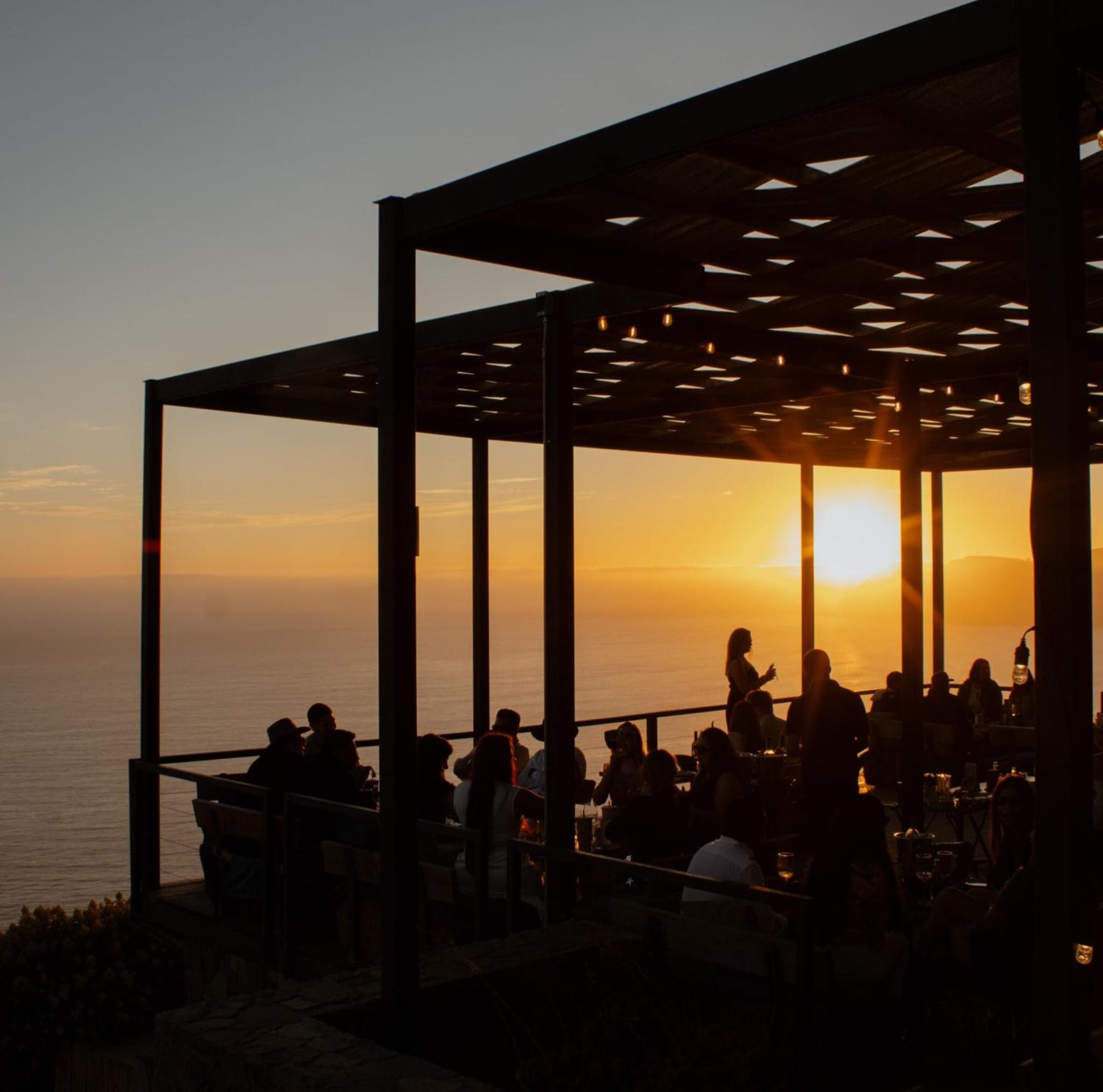 Ensenada Vacations - Hotel Cuatro Cuatros - Property Image 22