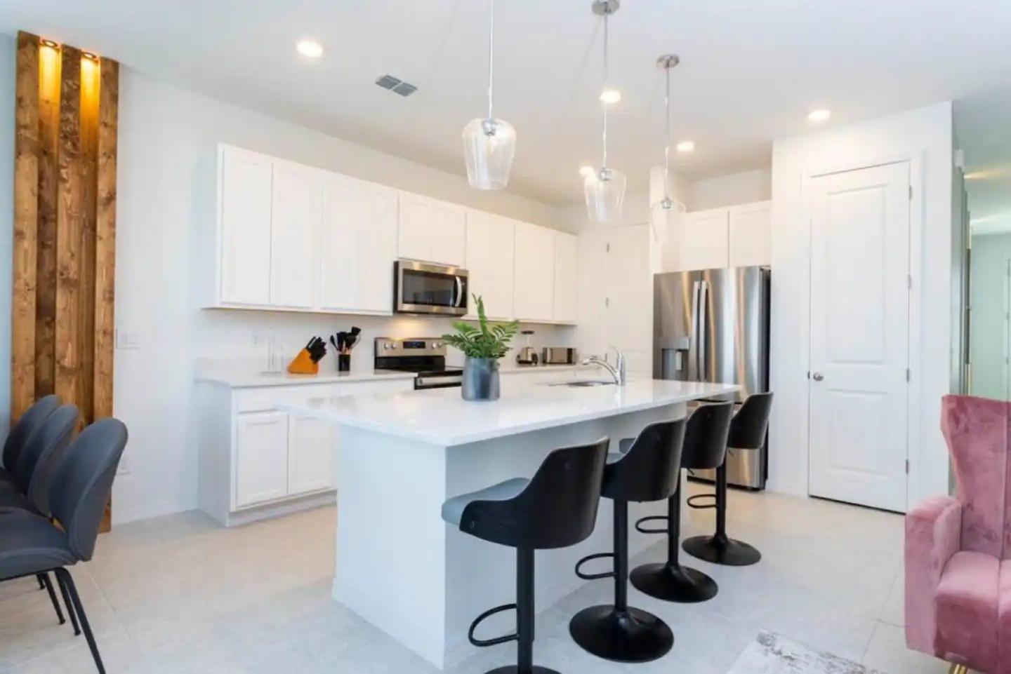 Spectacular Townhome 3Bed 3Bath Close to Disney view 5