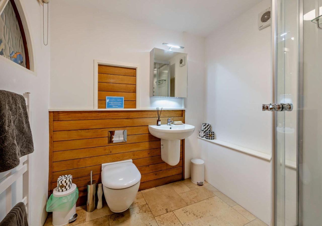 3 Bed in Bucks Mills oc-b29207