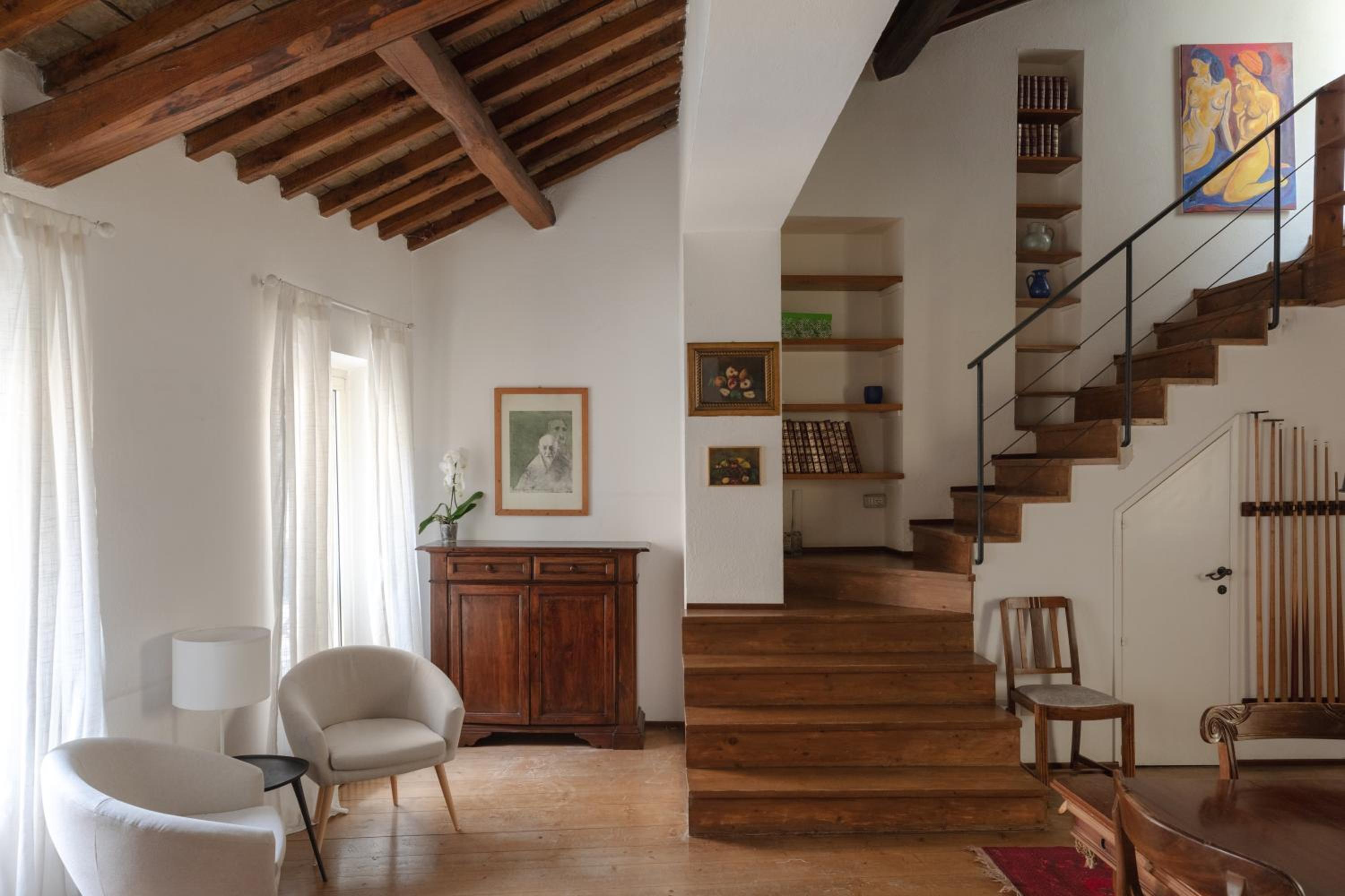 Classic and chic apartments in Trastevere