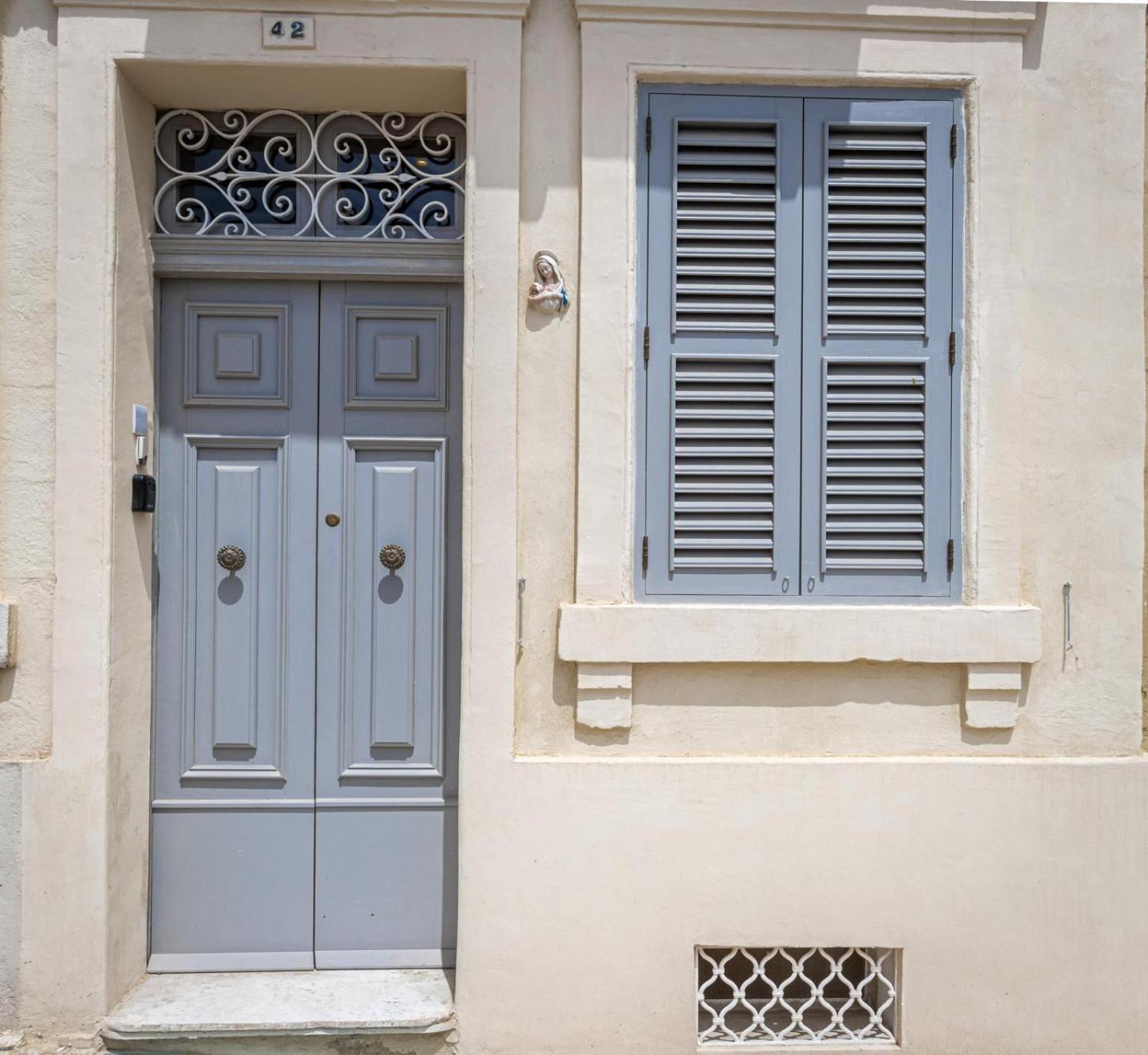 Stylish Seaview Valletta House
